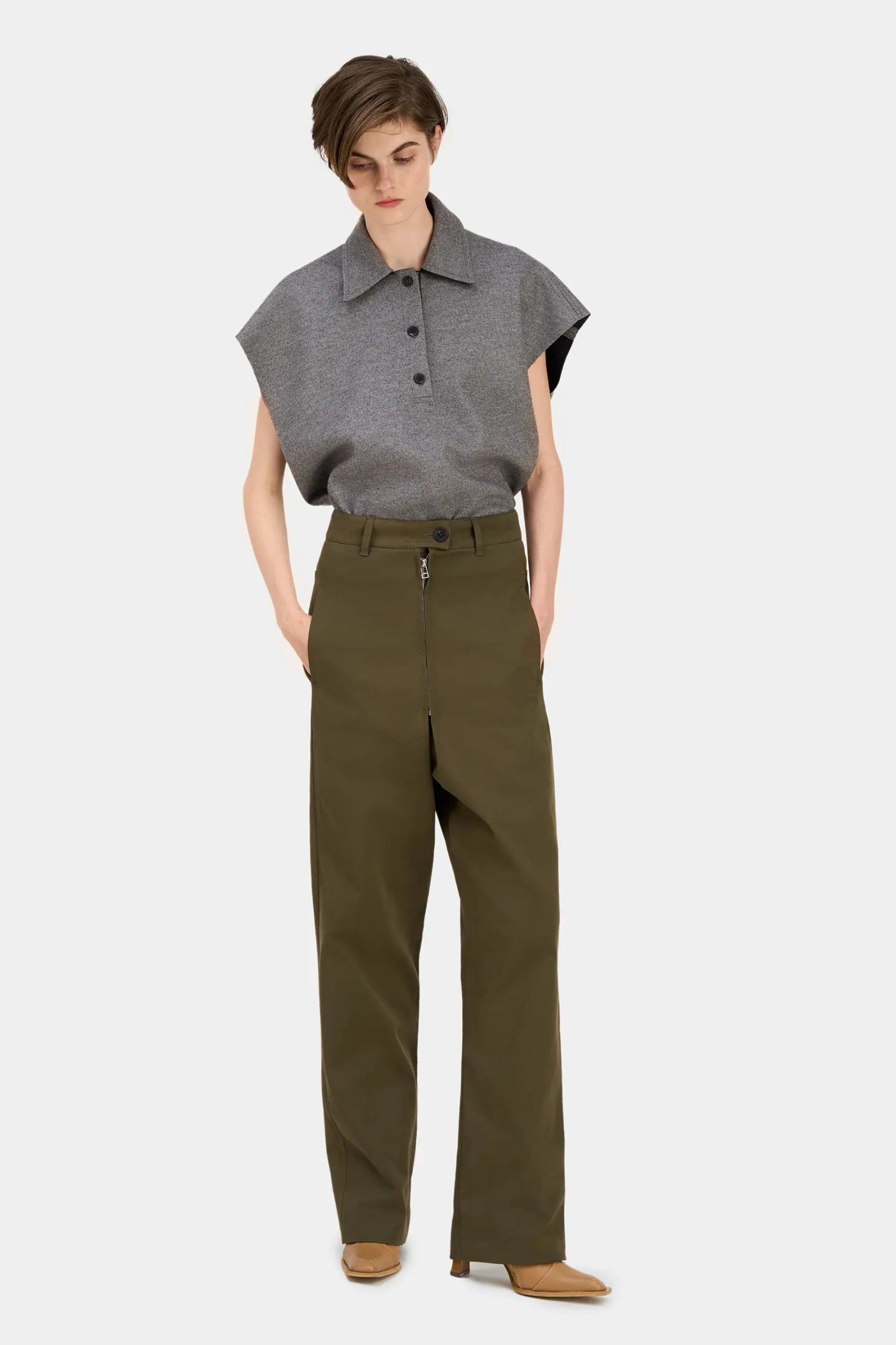 CHAP KHAKI PANTS