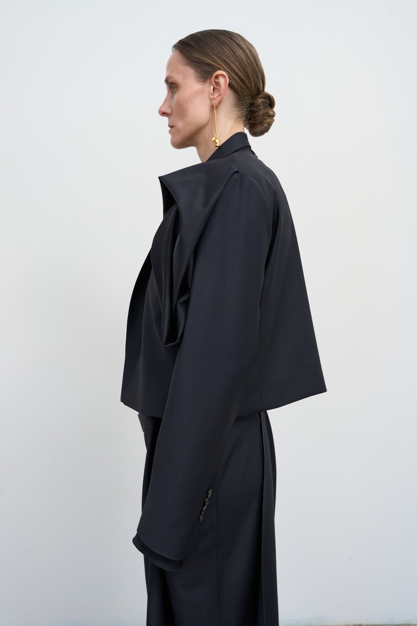 CROPPED JACKET WITH FLORAL ACCENTS