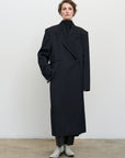 DEEP PLEATED WOOL COAT