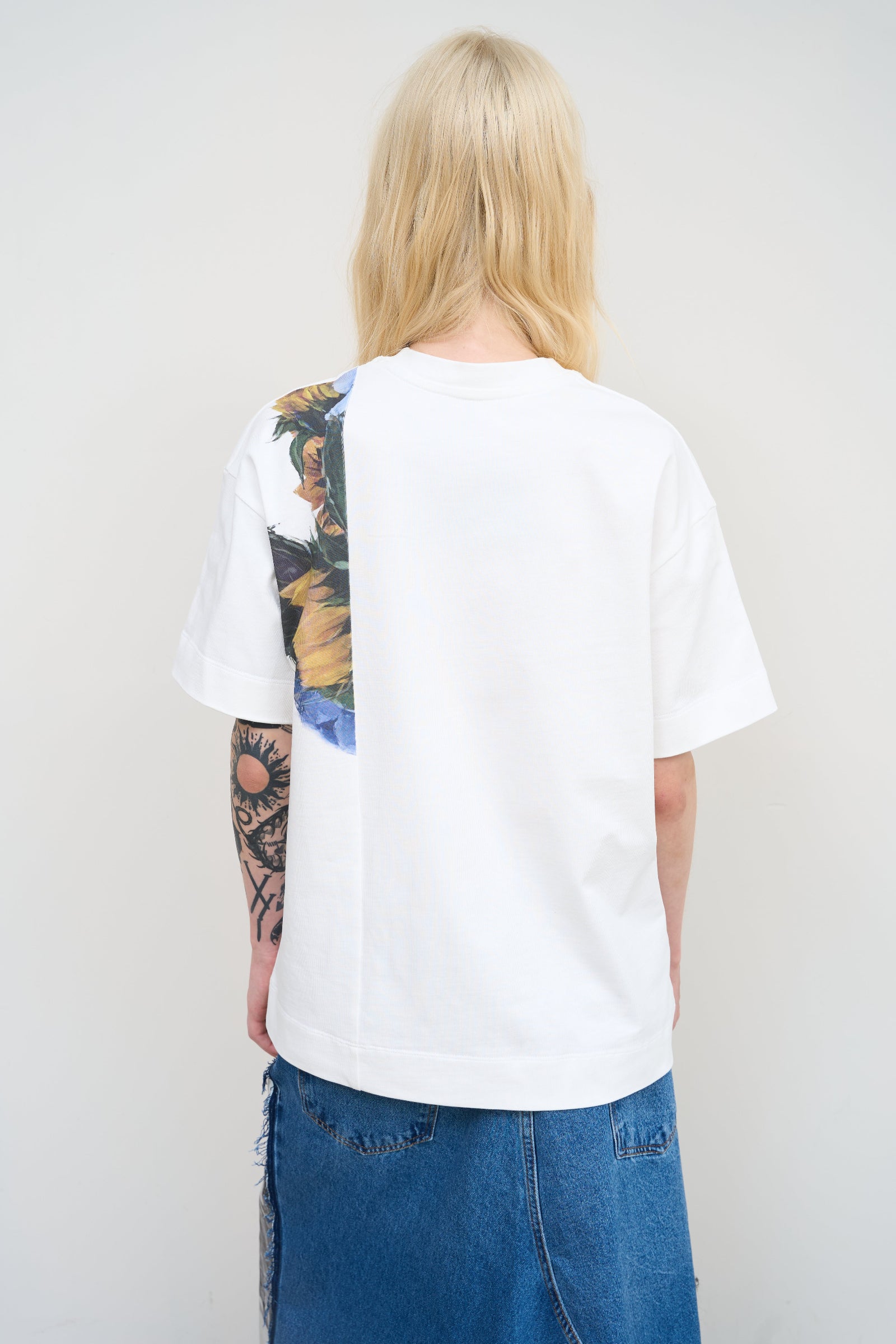 FLWRS WHITE T-SHIRT