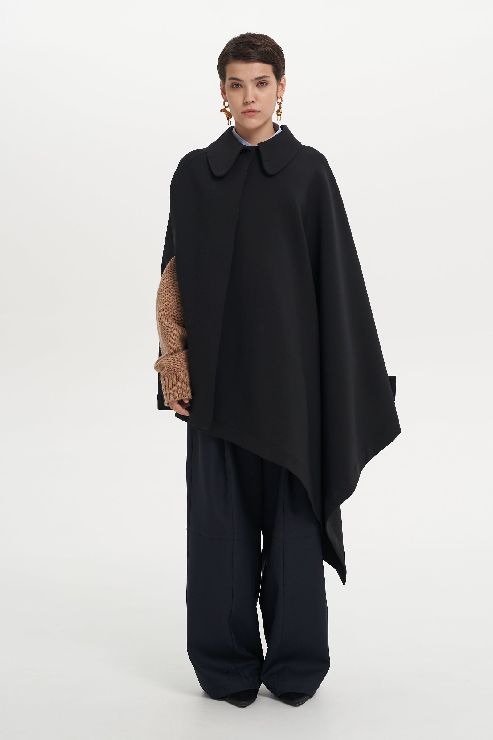 SIDEWIND CAPE