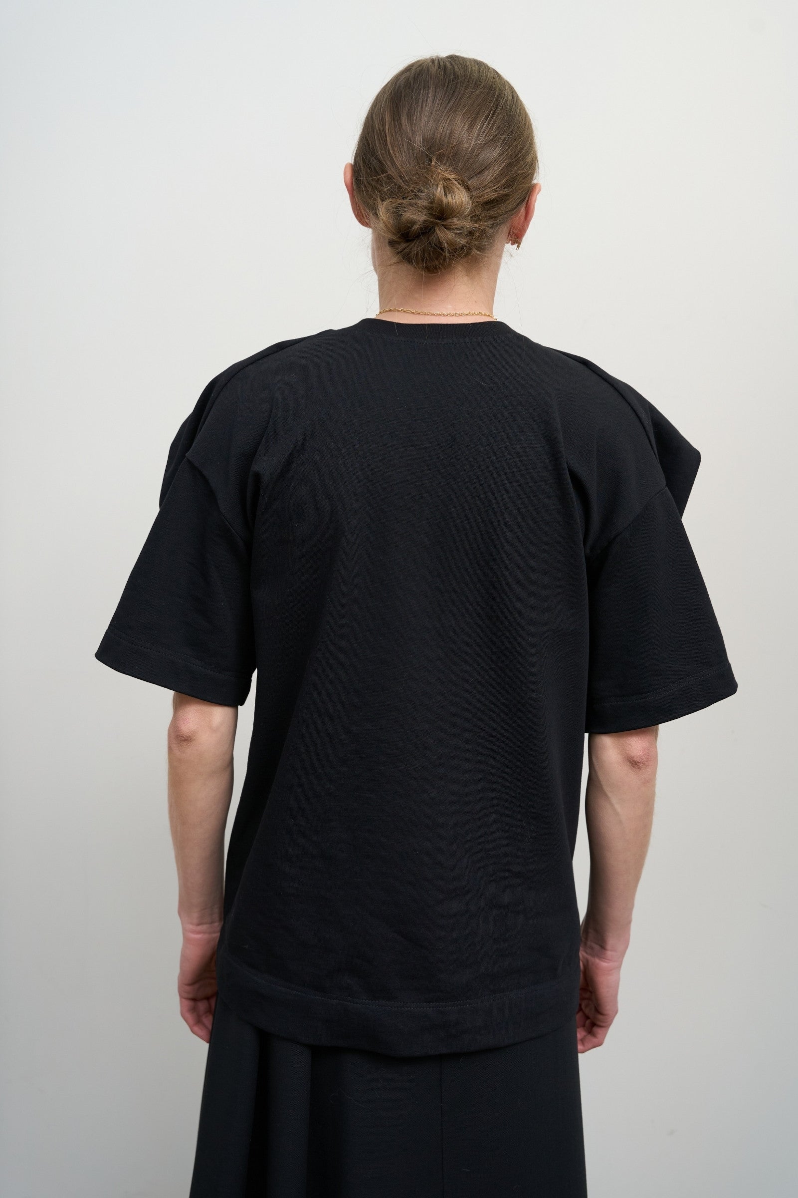 T-SHIRT WITH FLORAL DETAILS black