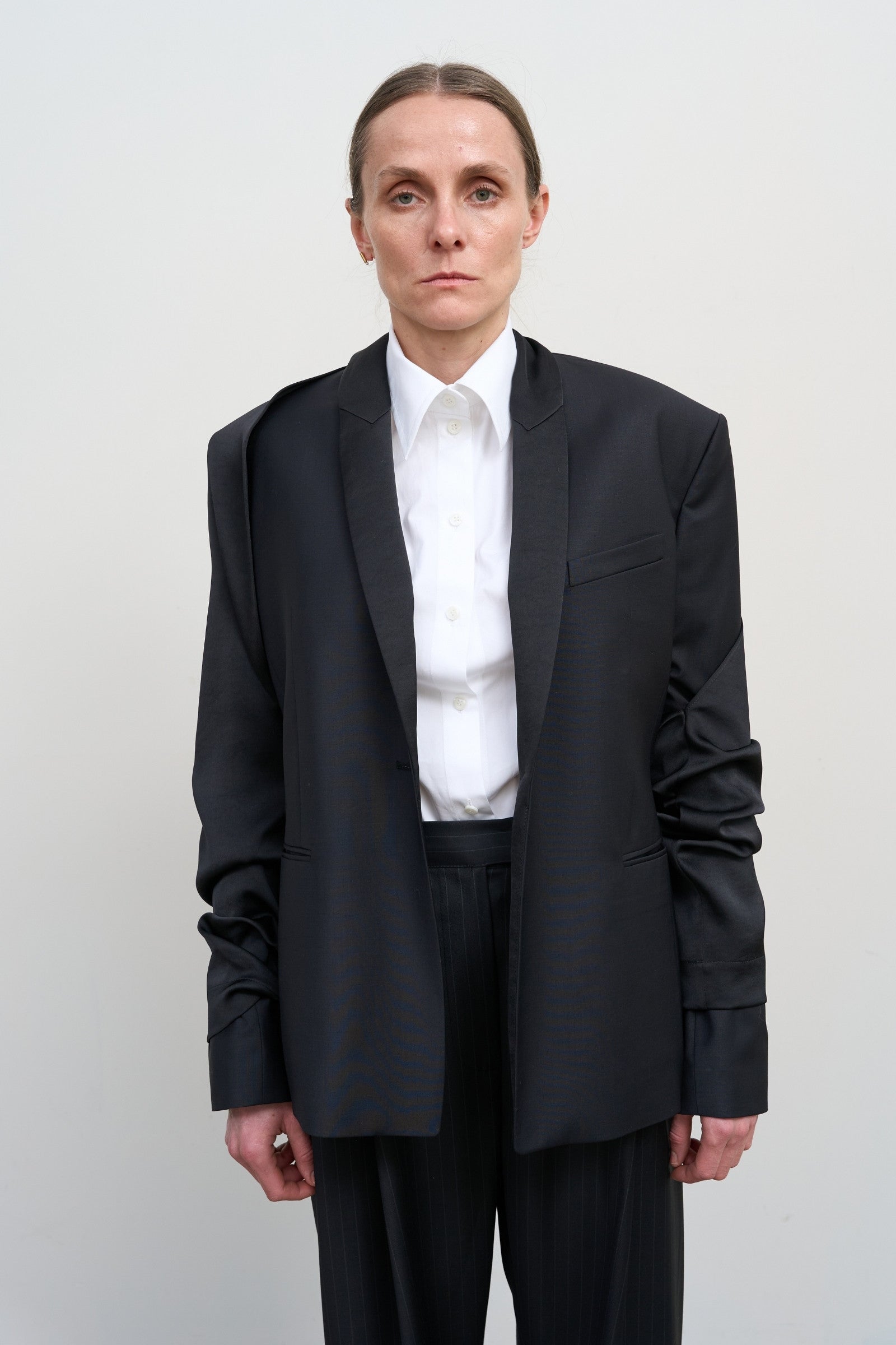 TAILORED WOOL-BLEND JACKET WITH TWISTABLE SLEEVES