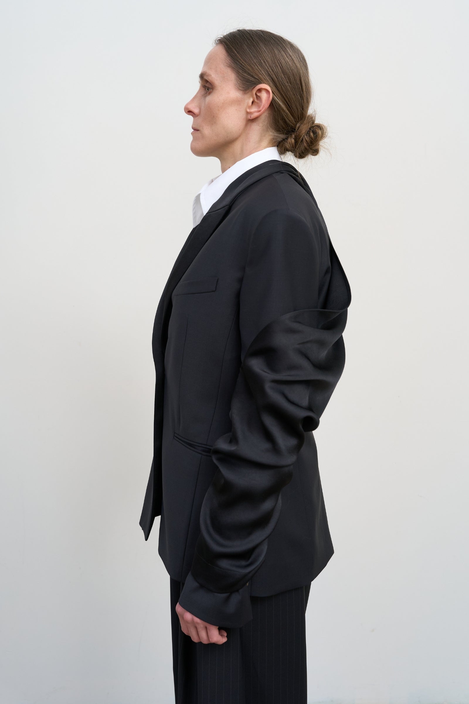 TAILORED WOOL-BLEND JACKET WITH TWISTABLE SLEEVES