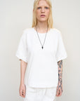 WHITE COTTON T-SHIRT WITH TWISTED NECK