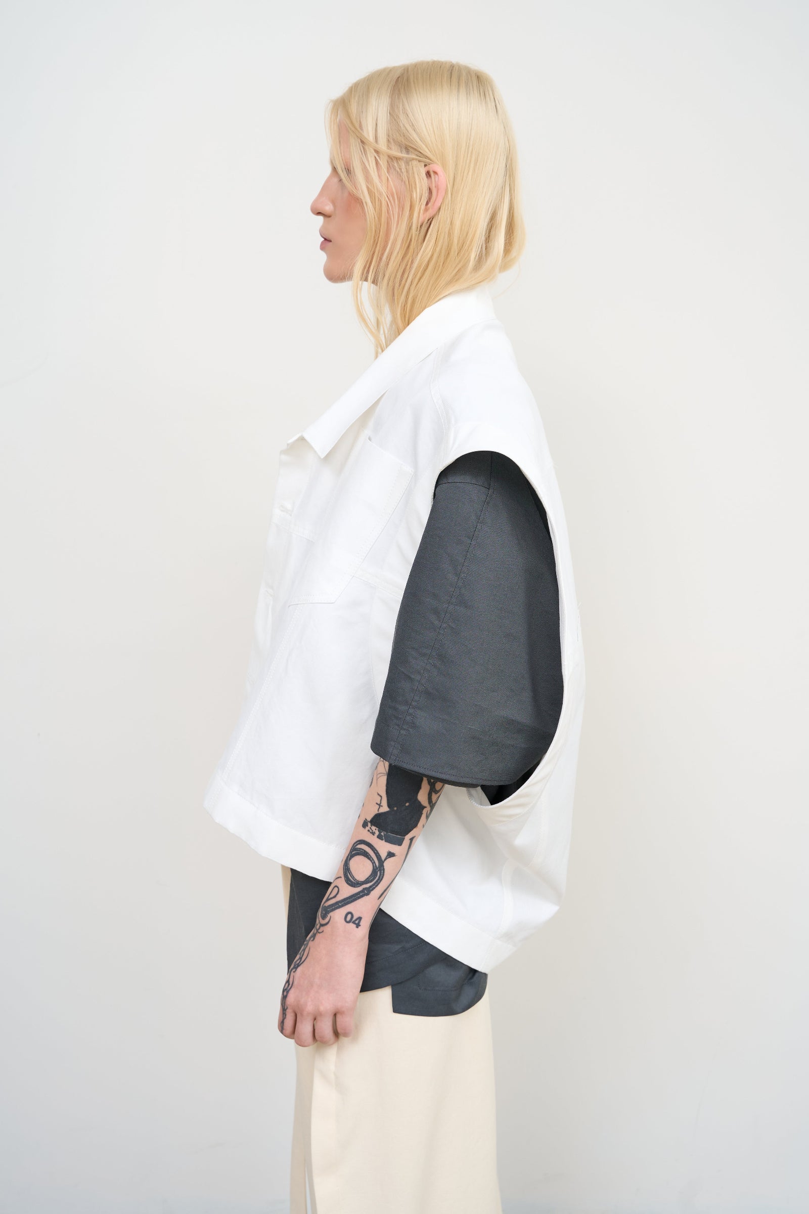 WHITE DENIM OVERSIZED VEST
