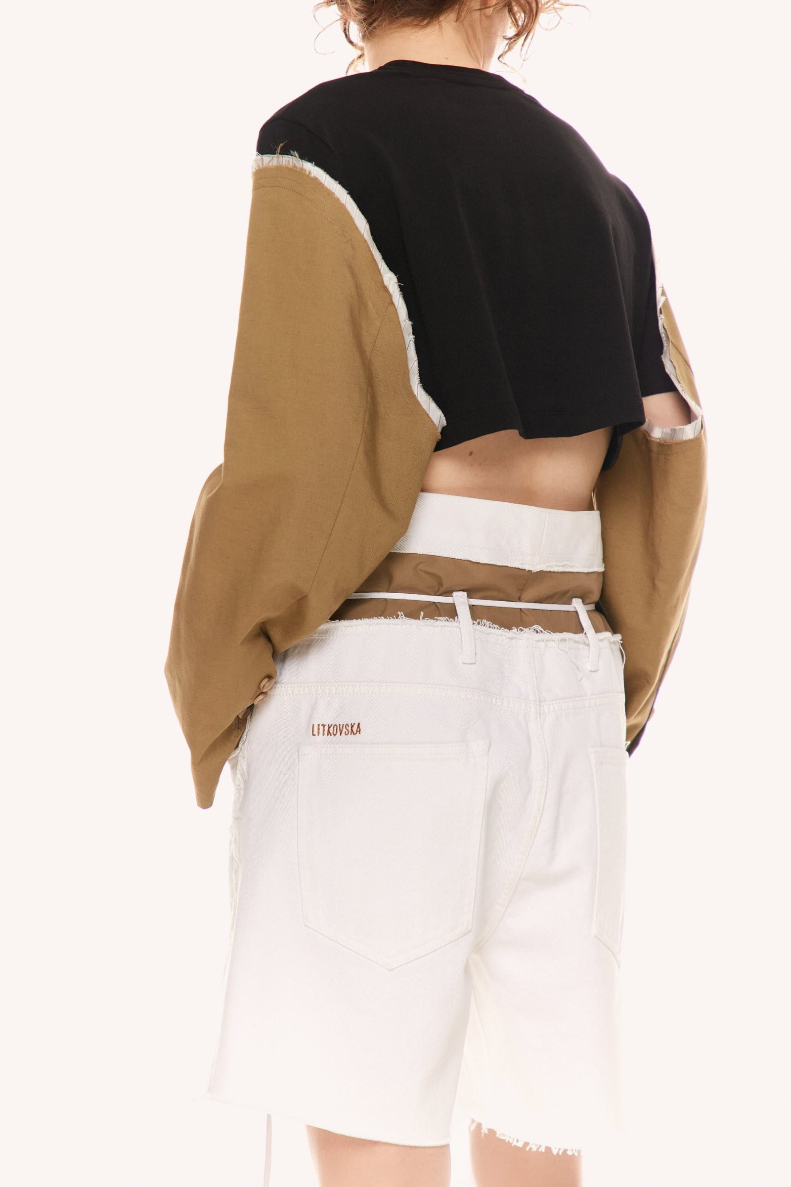 WHITE LEISURE SHORTS 2