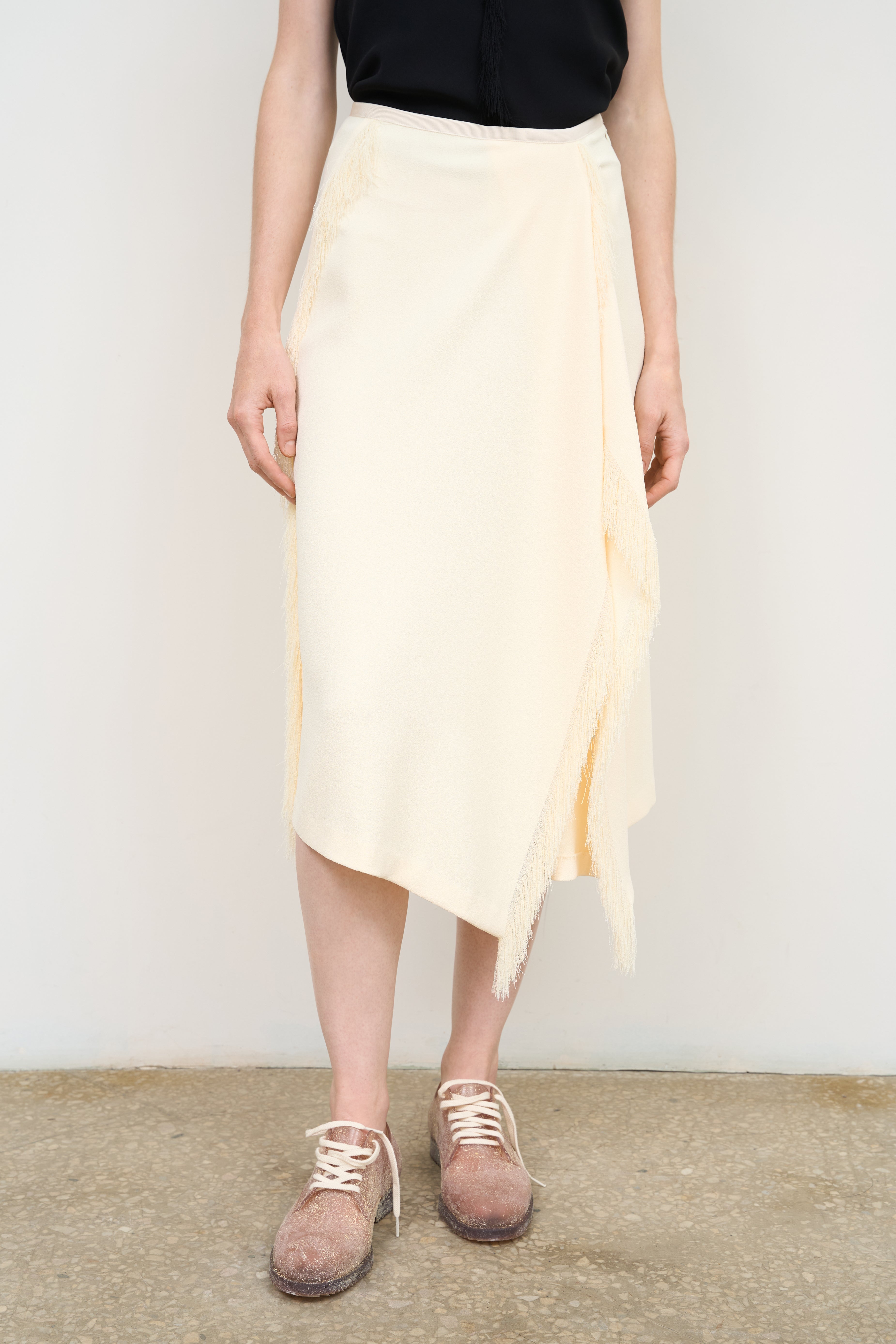 CREAM MIDI TAPERED SKIRT WITH FRINGE DETAIL
