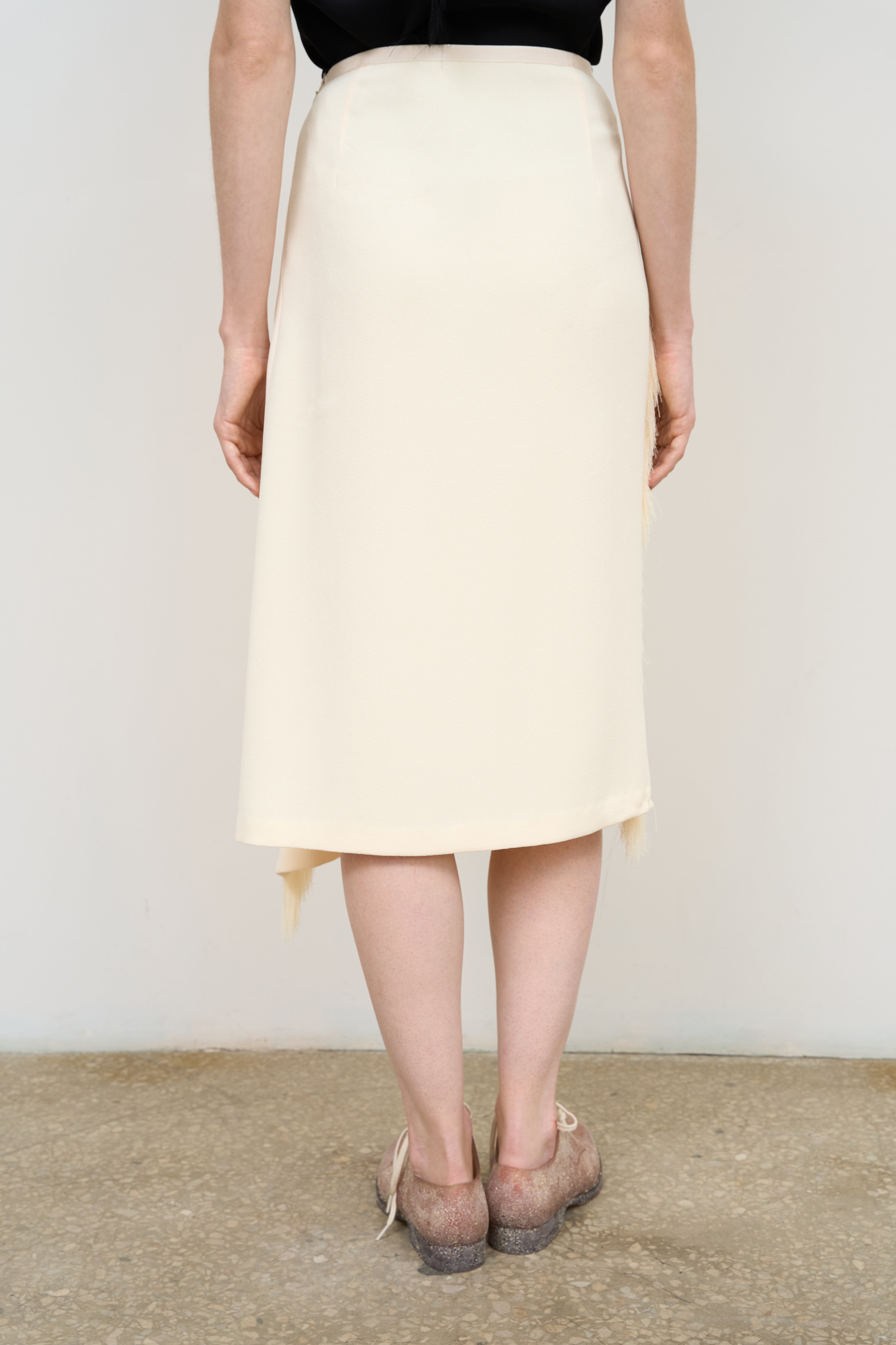 CREAM MIDI TAPERED SKIRT WITH FRINGE DETAIL