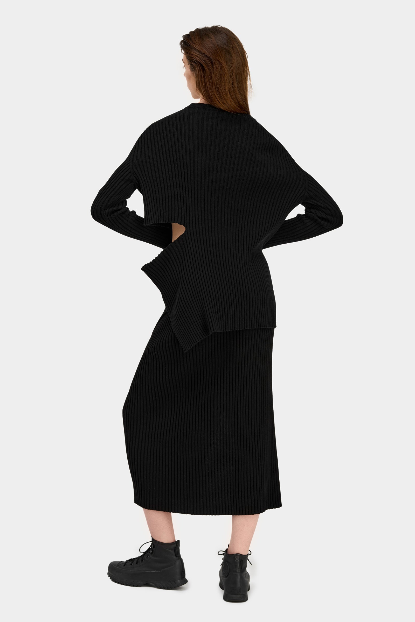 CUSHY SWEATER