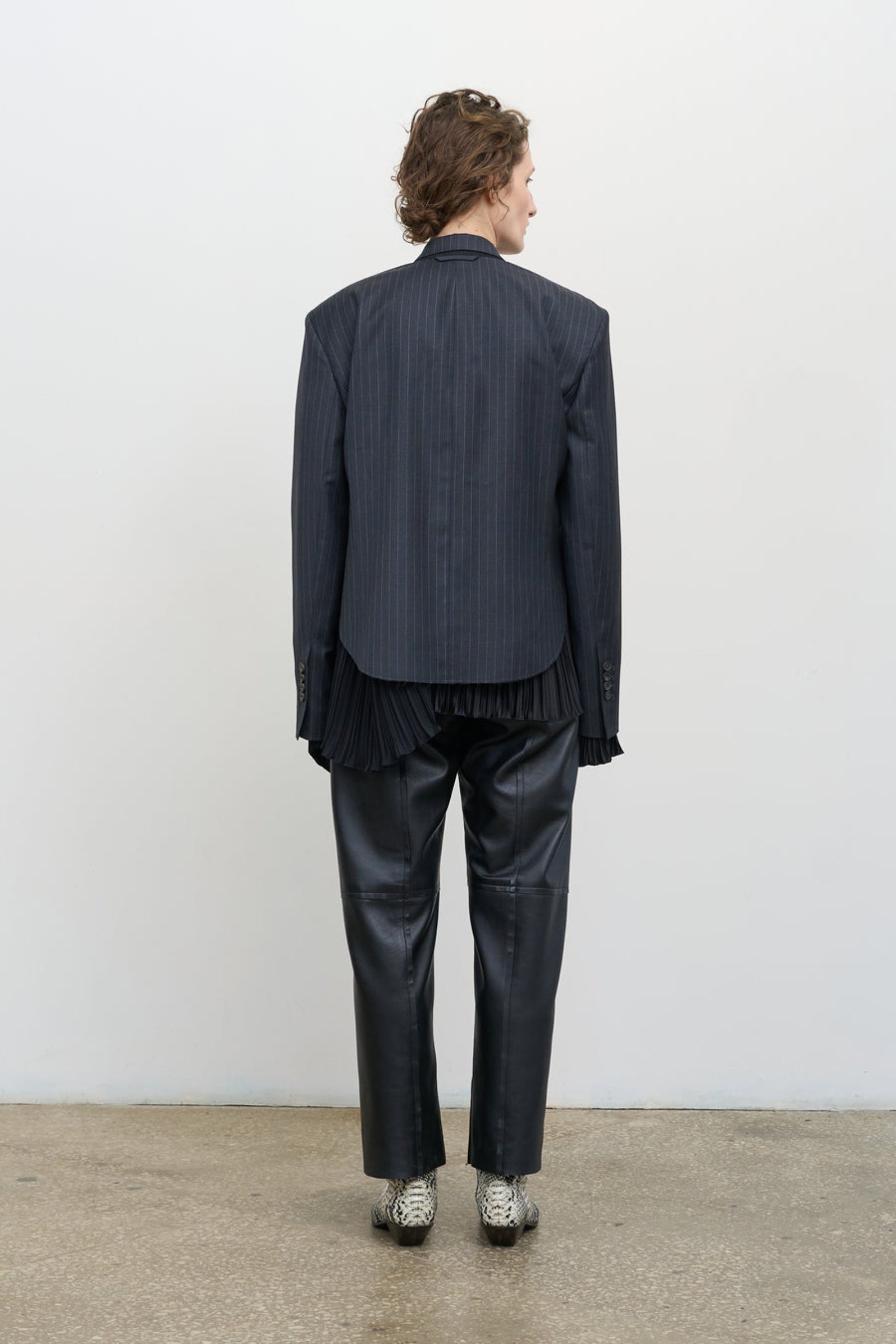 CROPPED PINSTRIPED JACKET 2