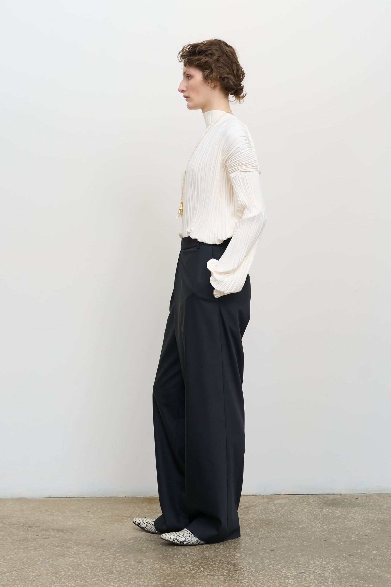 DECONSTRUCTED OFFSET-ZIP PANTS side