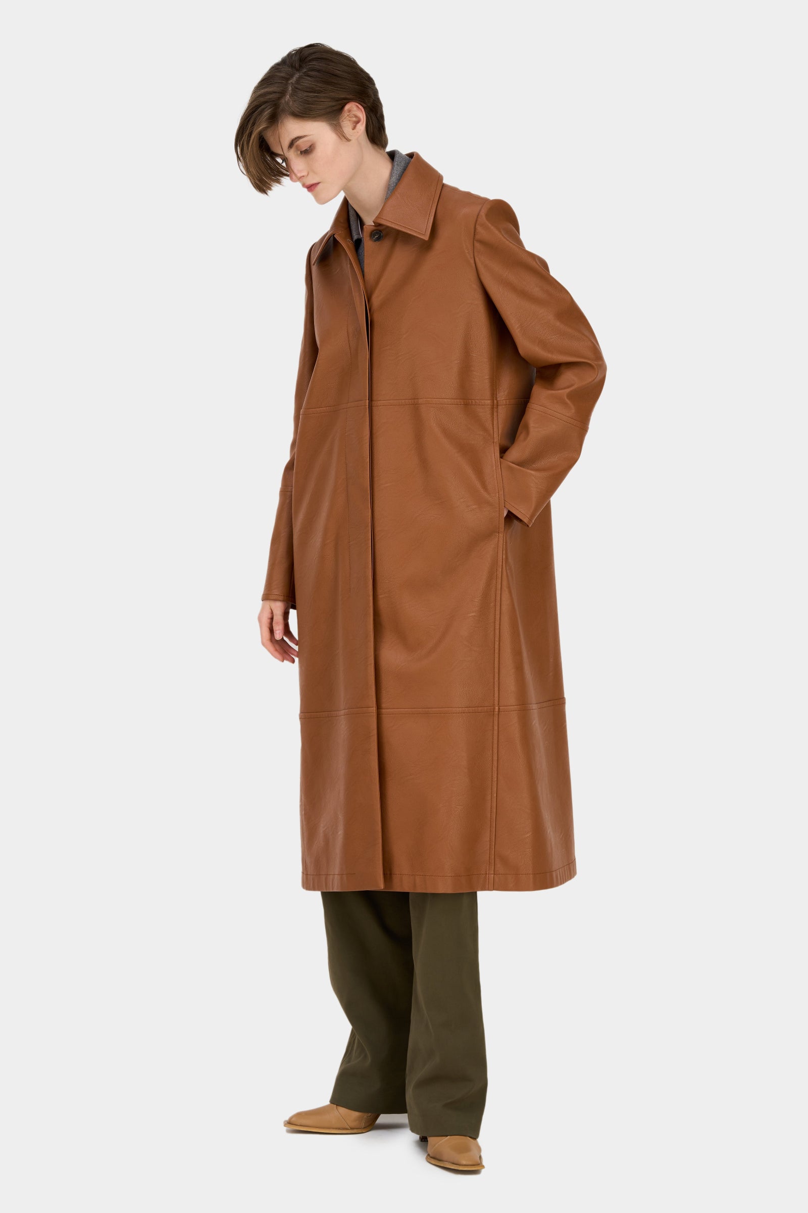 DRESSER COAT 2