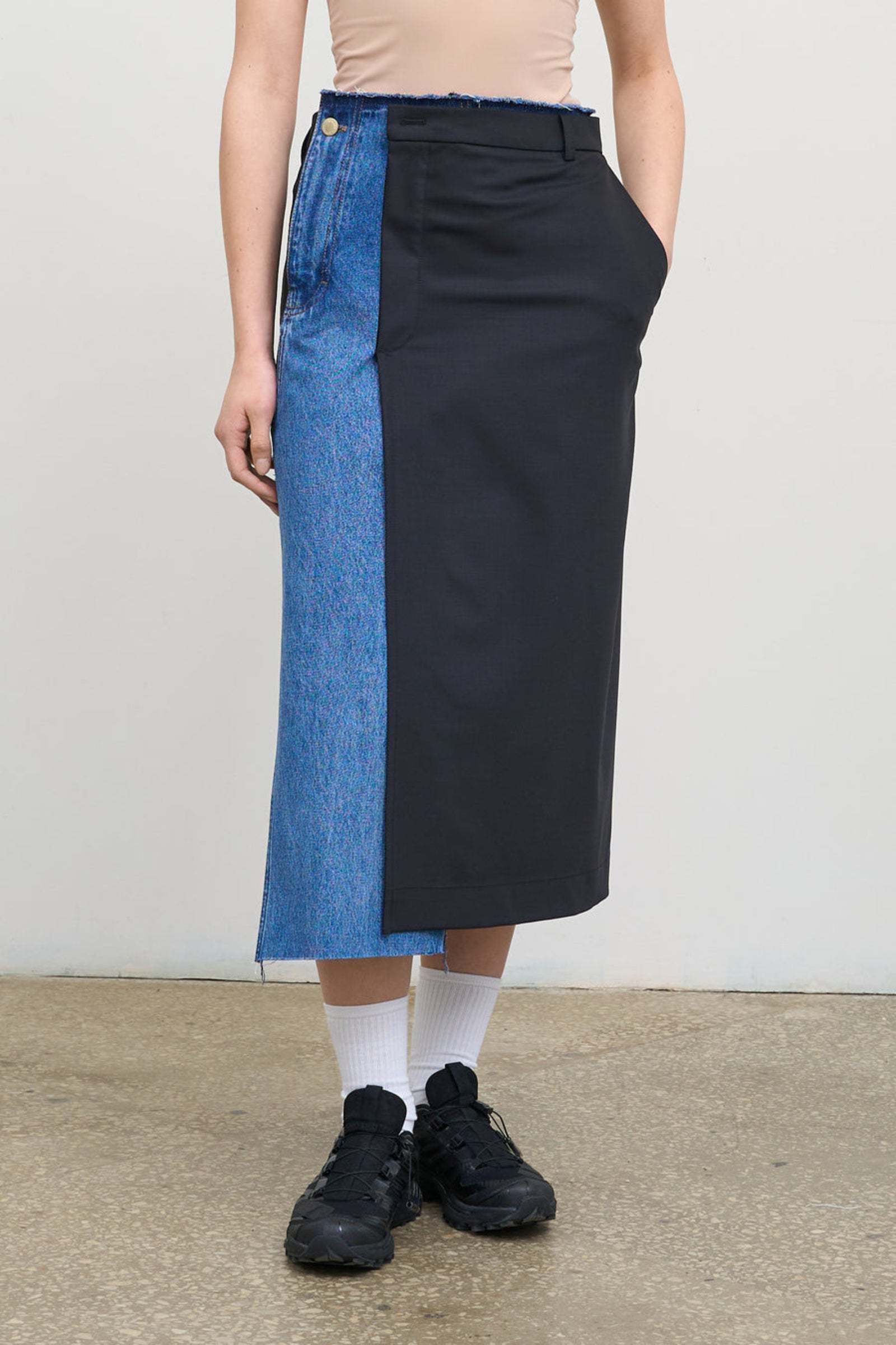 DECONSTRUCTED OFFSET-ZIP SKIRT WITH DENIM PANEL 4