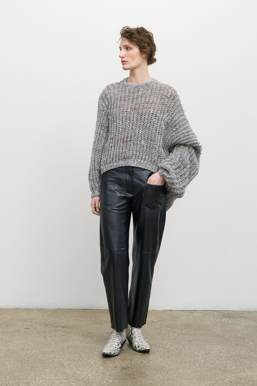 DUAL-NECK REVERSIBLE SWEATER 4