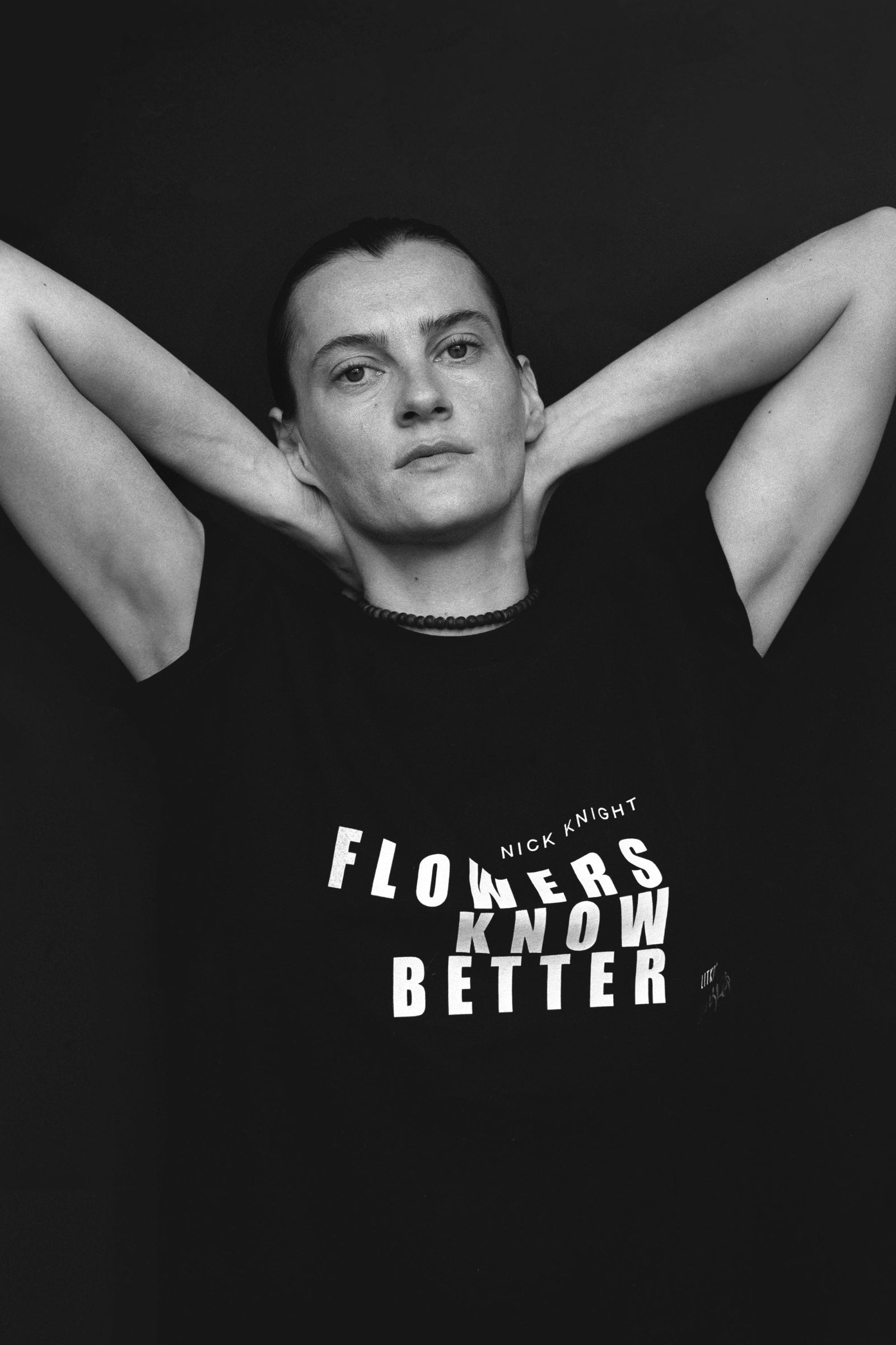 FLWRS BLACK T-SHIRT