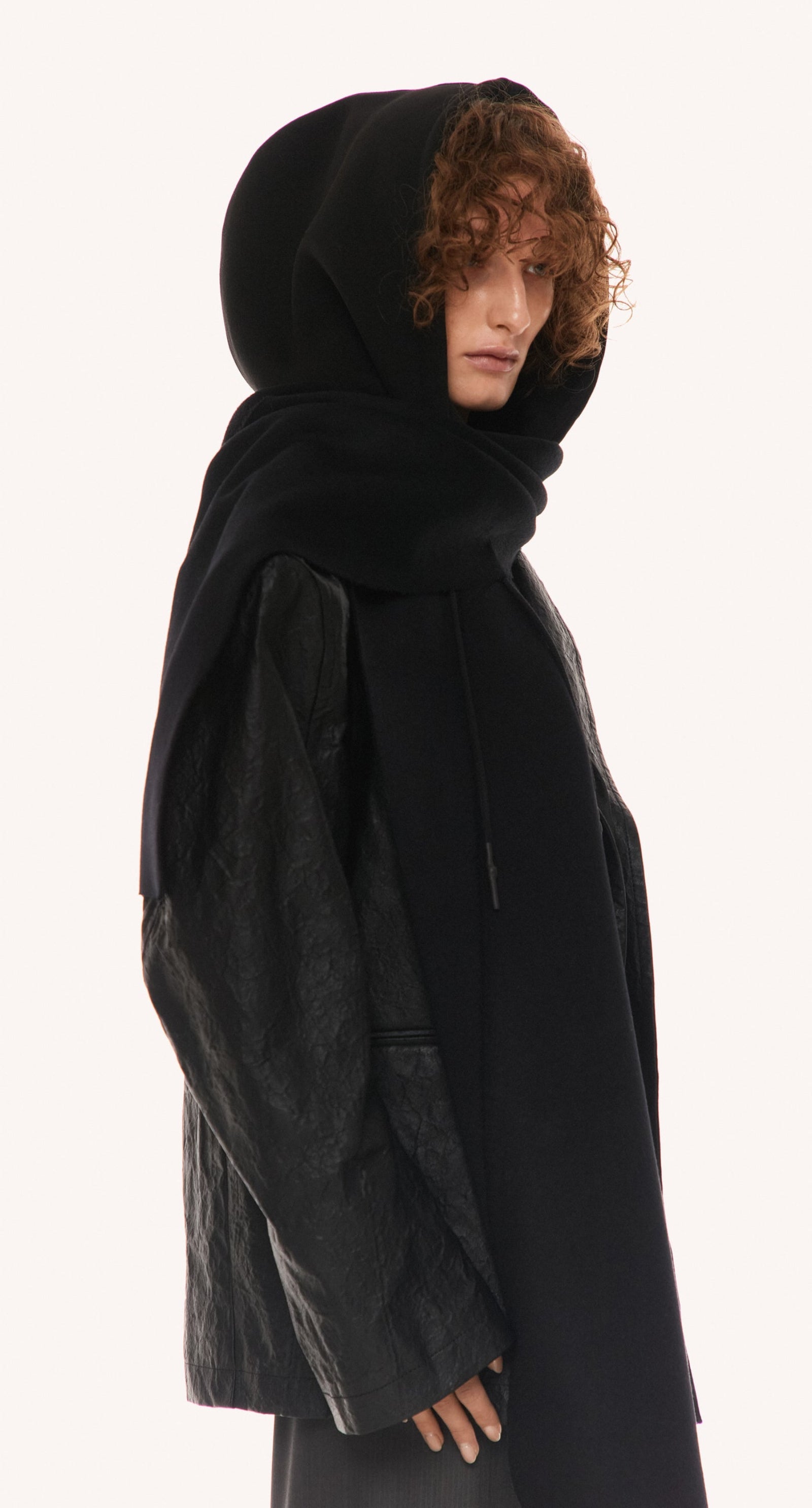 HOODED COTTON AND CASHMERE SCARF 1