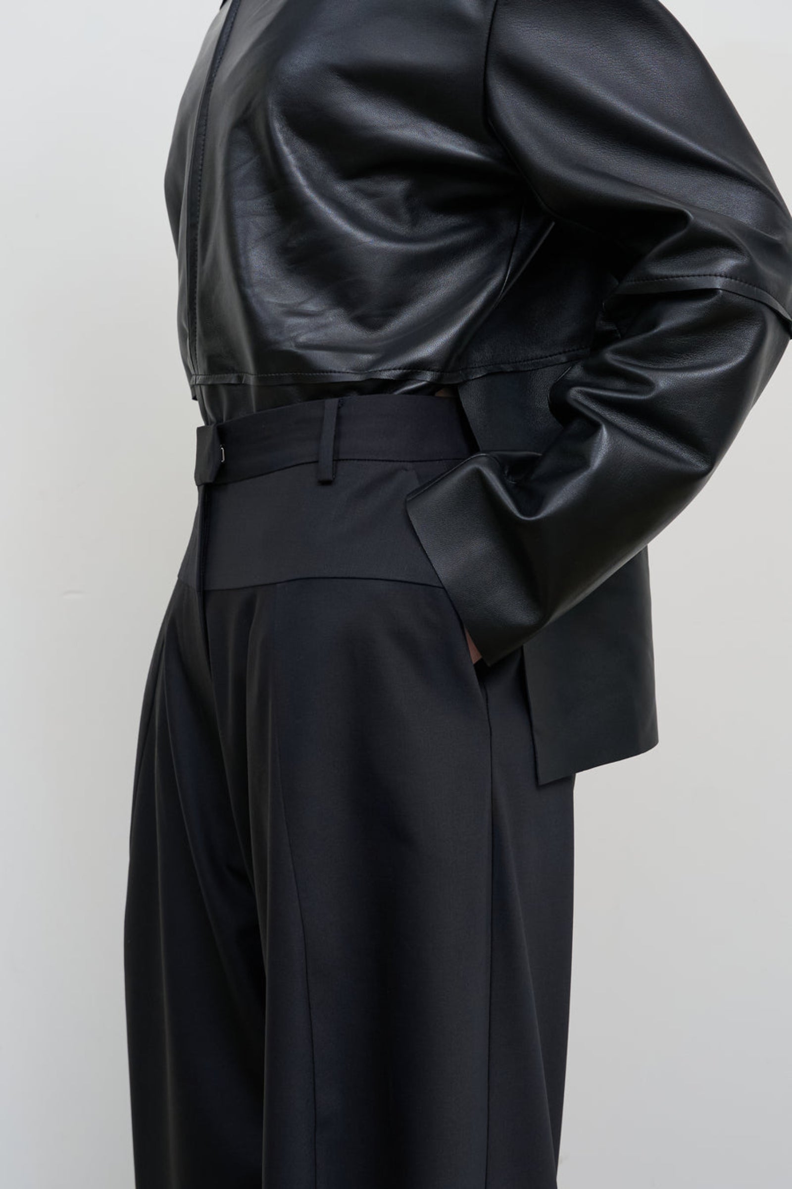 HIGH-RISE WOOL WIDE-LEG PANTS