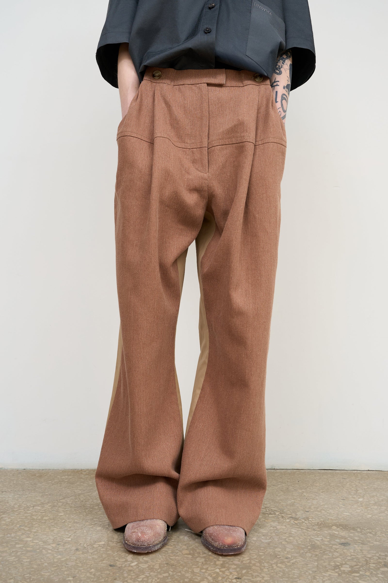 LINEN TWILL FRONT AND COTTON BACK PANTS