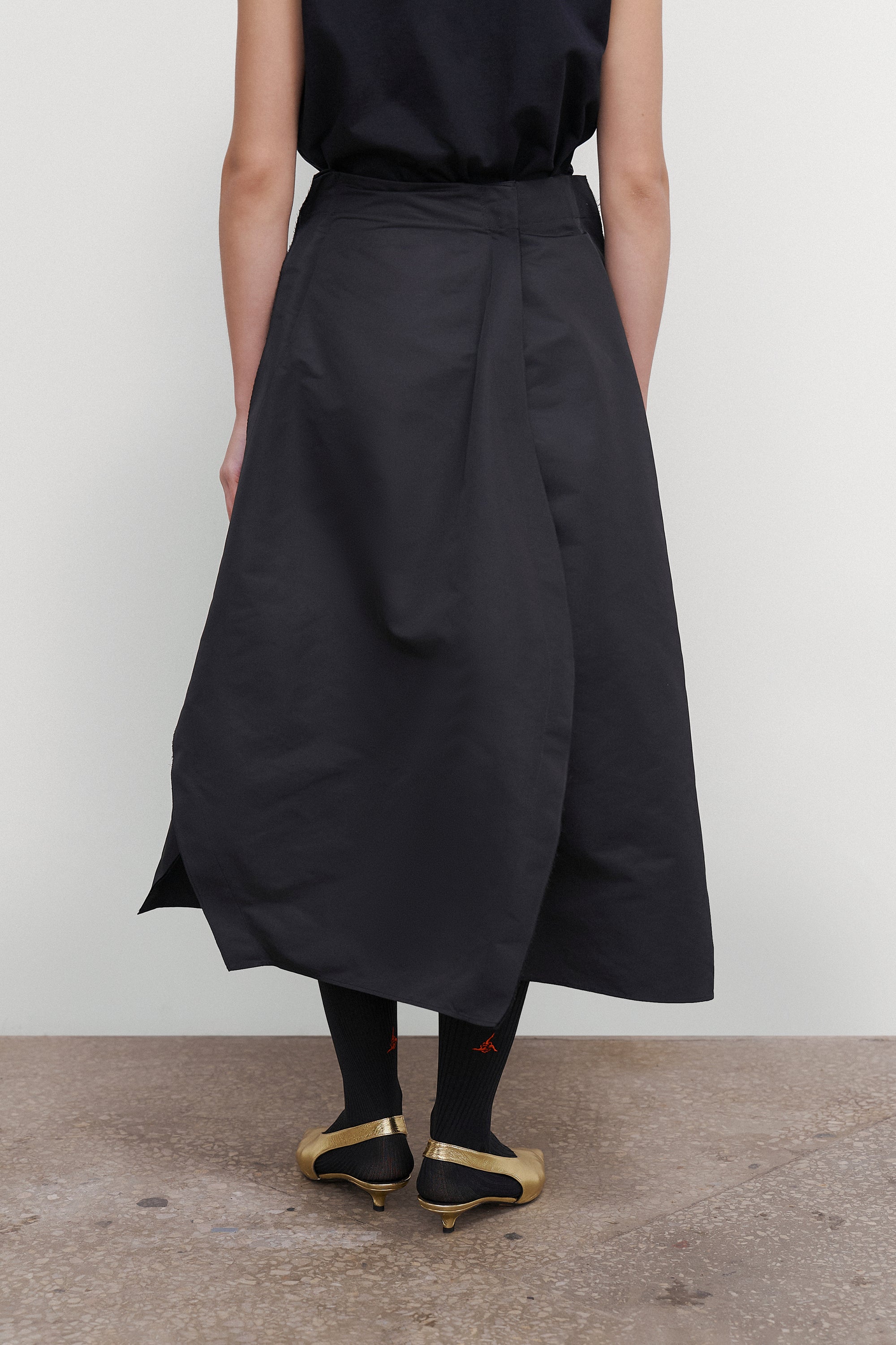 RUFFLED MIDI SKIRT