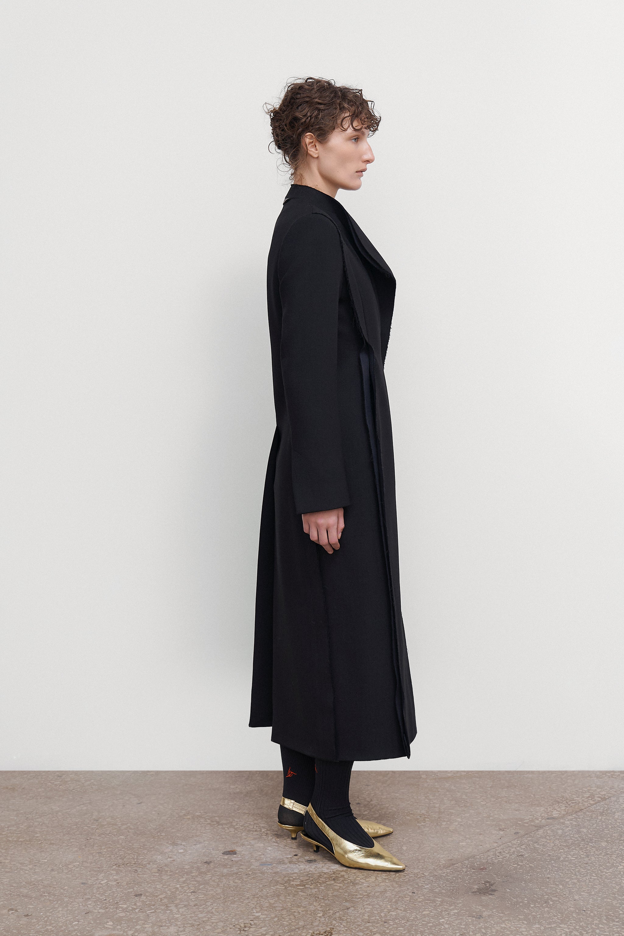SCULPTED ASYMMETRIC WOOL COAT – Litkovska