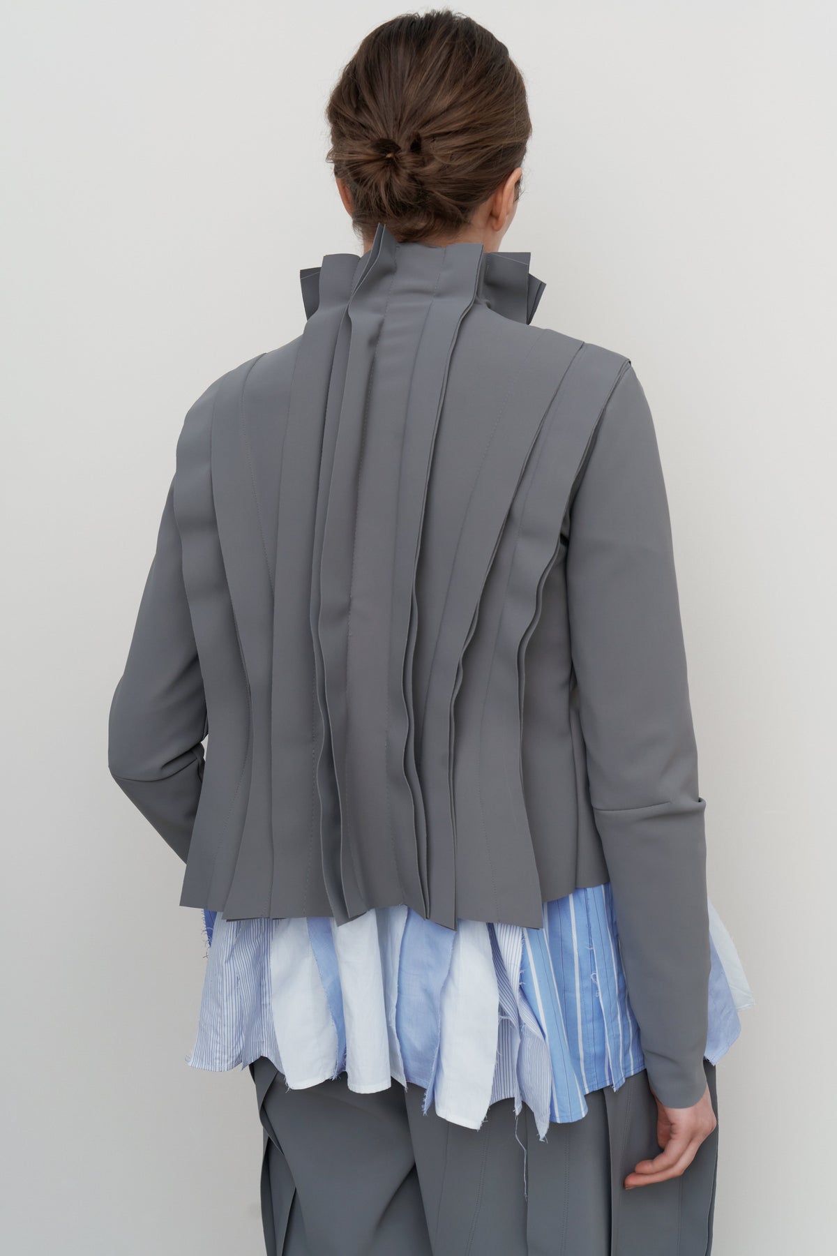 SCULPTED-PLEAT BIFLEX TOP