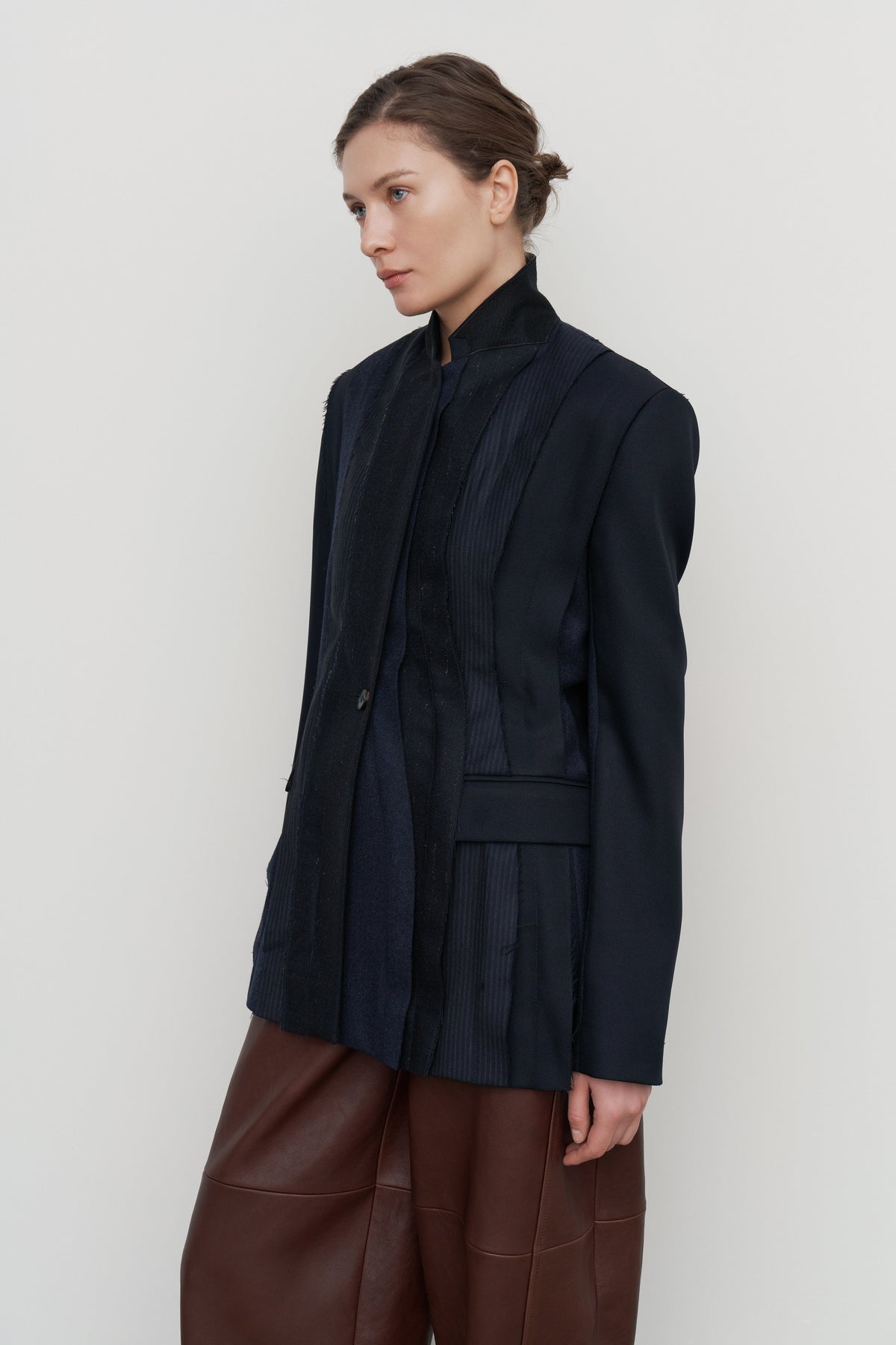 ARTISAN JACKET