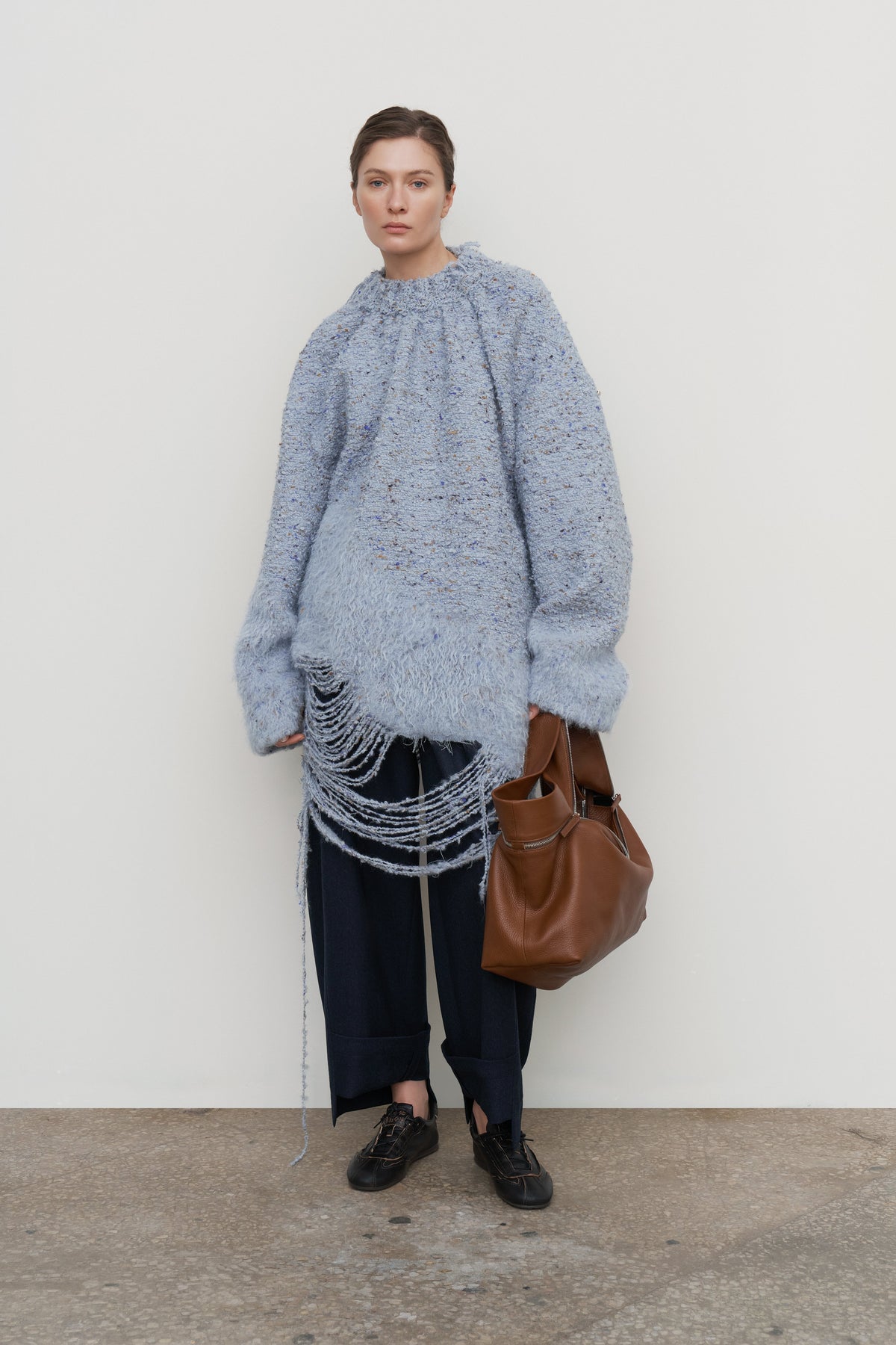 AURA SWEATSHIRT