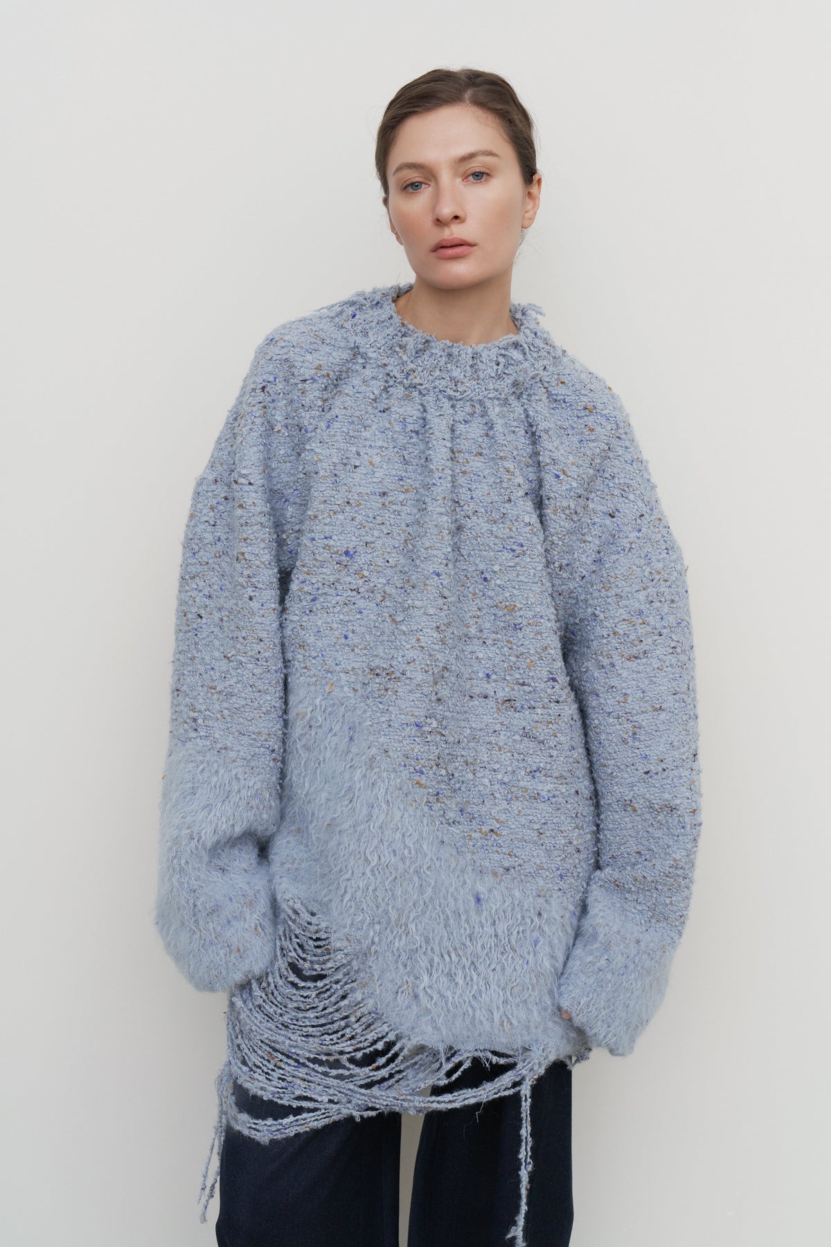 AURA SWEATSHIRT