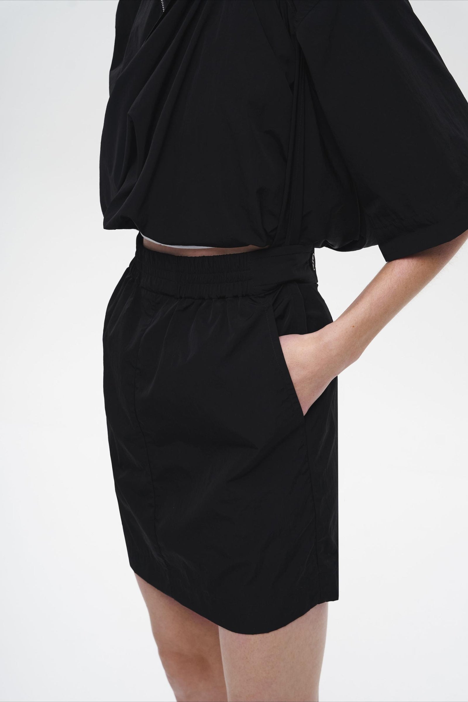 MIDNIGHT DRESS close