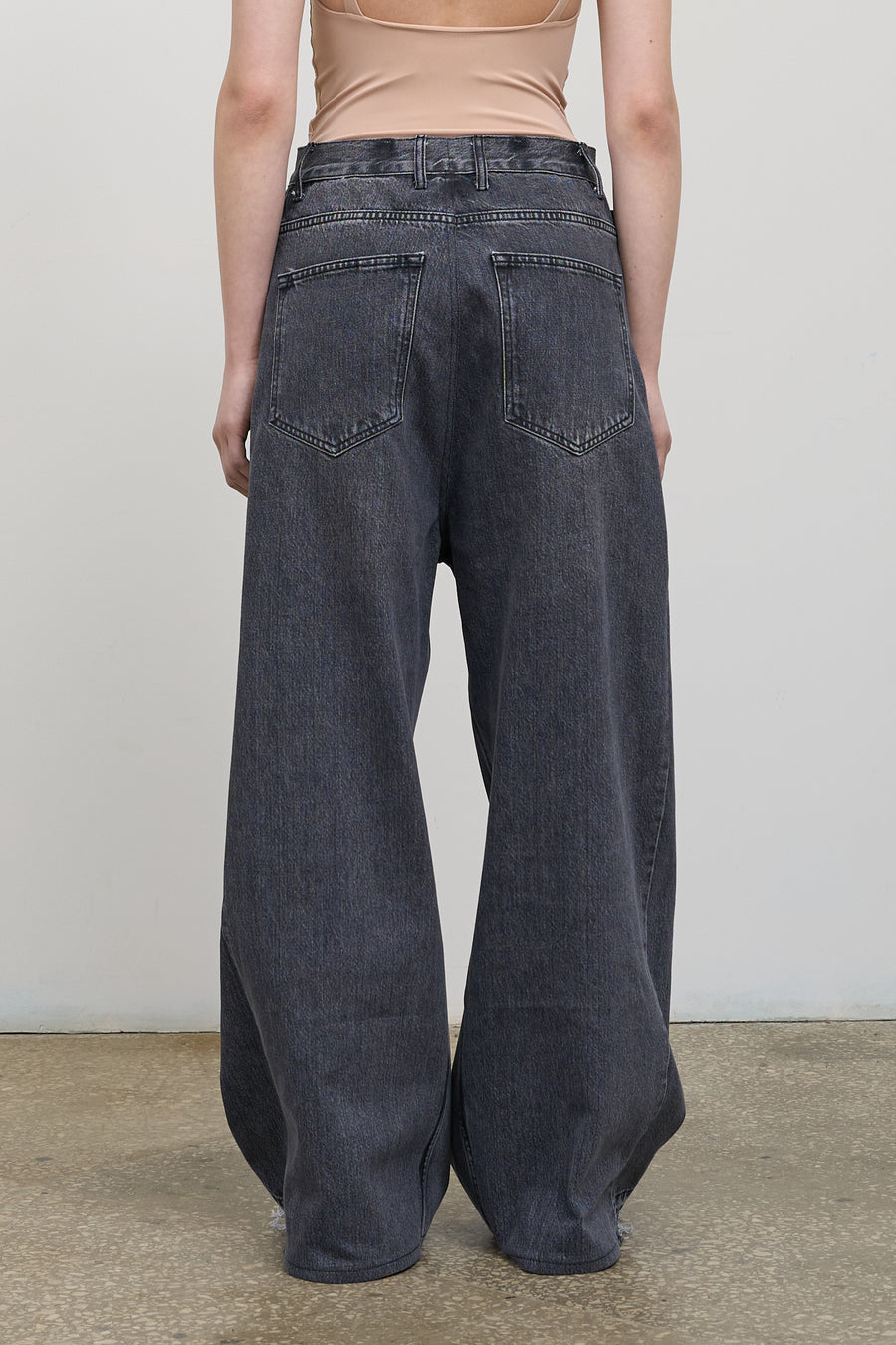 MID-RISE WIDE-LEG JEANS grey 2
