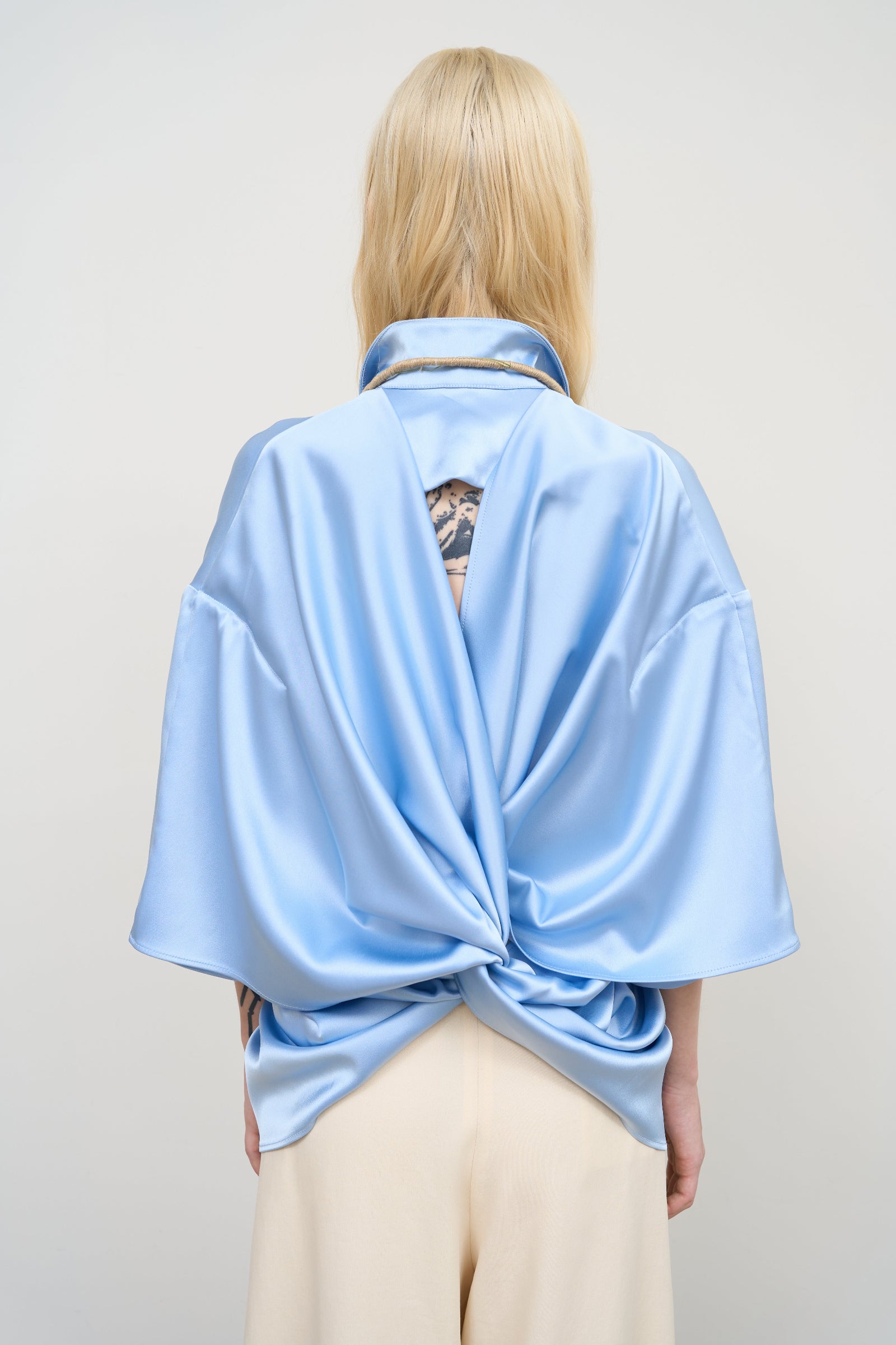 SATIN BLOUSE WITH A TWISTED BACK