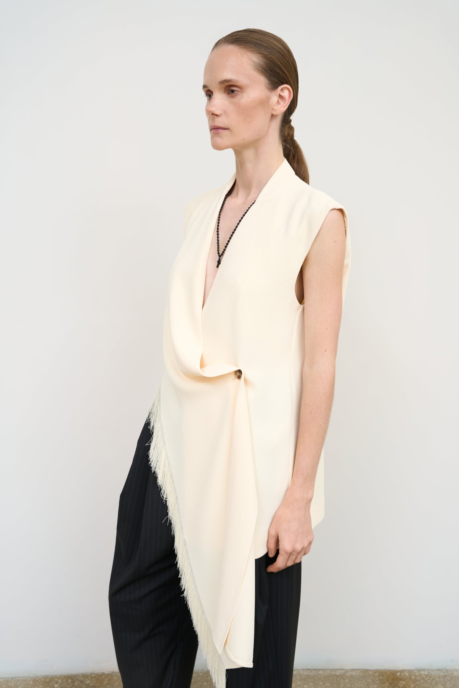 SOFT BLEND VEST WITH KNEE-LENGTH SCARF AND FRINGE DETAIL 1