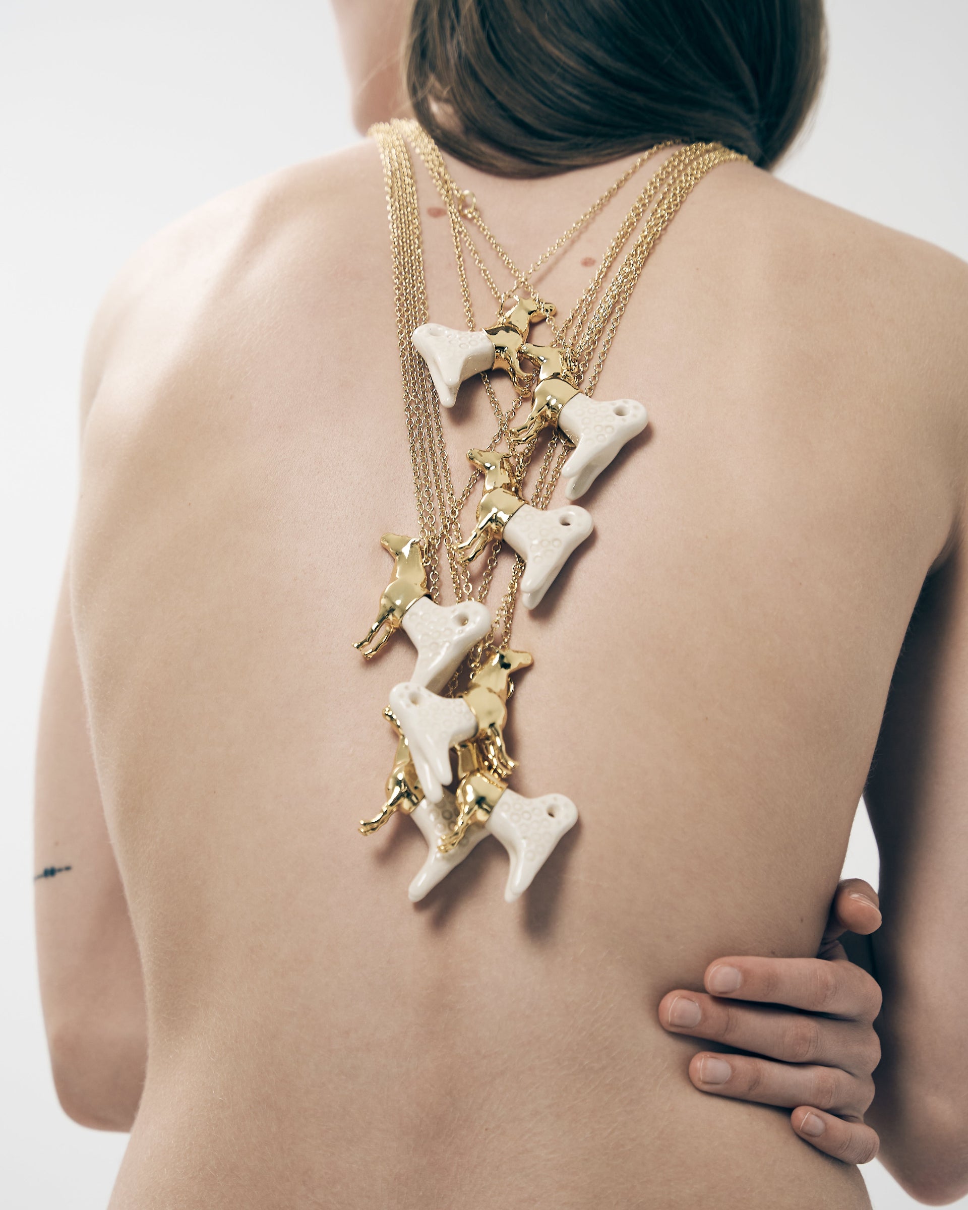 SPIRIT GOLD-PLATED PENDANT WITH CLAY-EMBELLISHED DETAIL 3