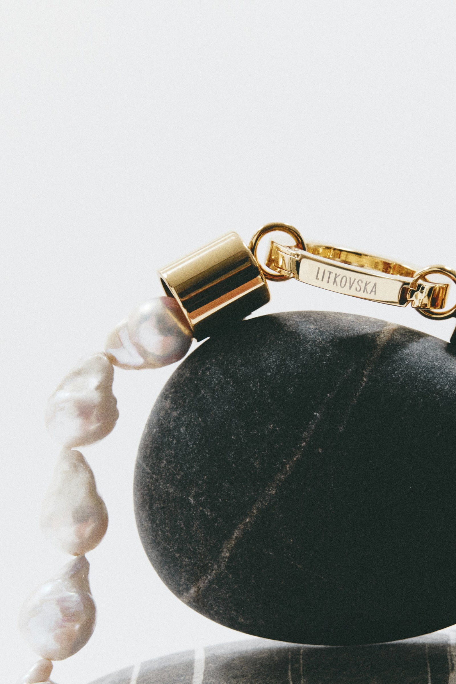 SPIRIT IVORY PEARL NECKLACE