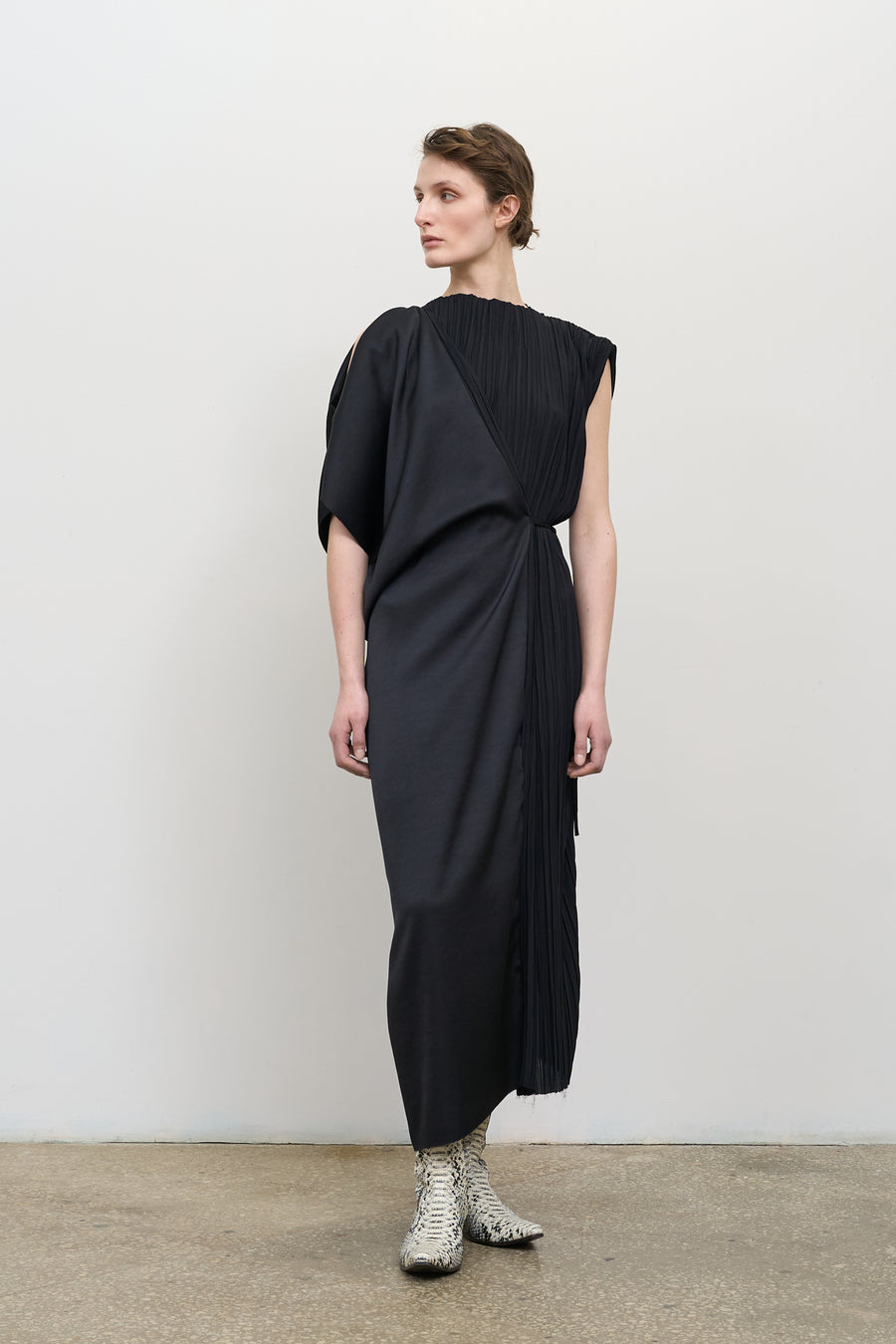 Black Asymmetric Maxi Dress – LITKOVSKA Sleeveless Eveningwear
