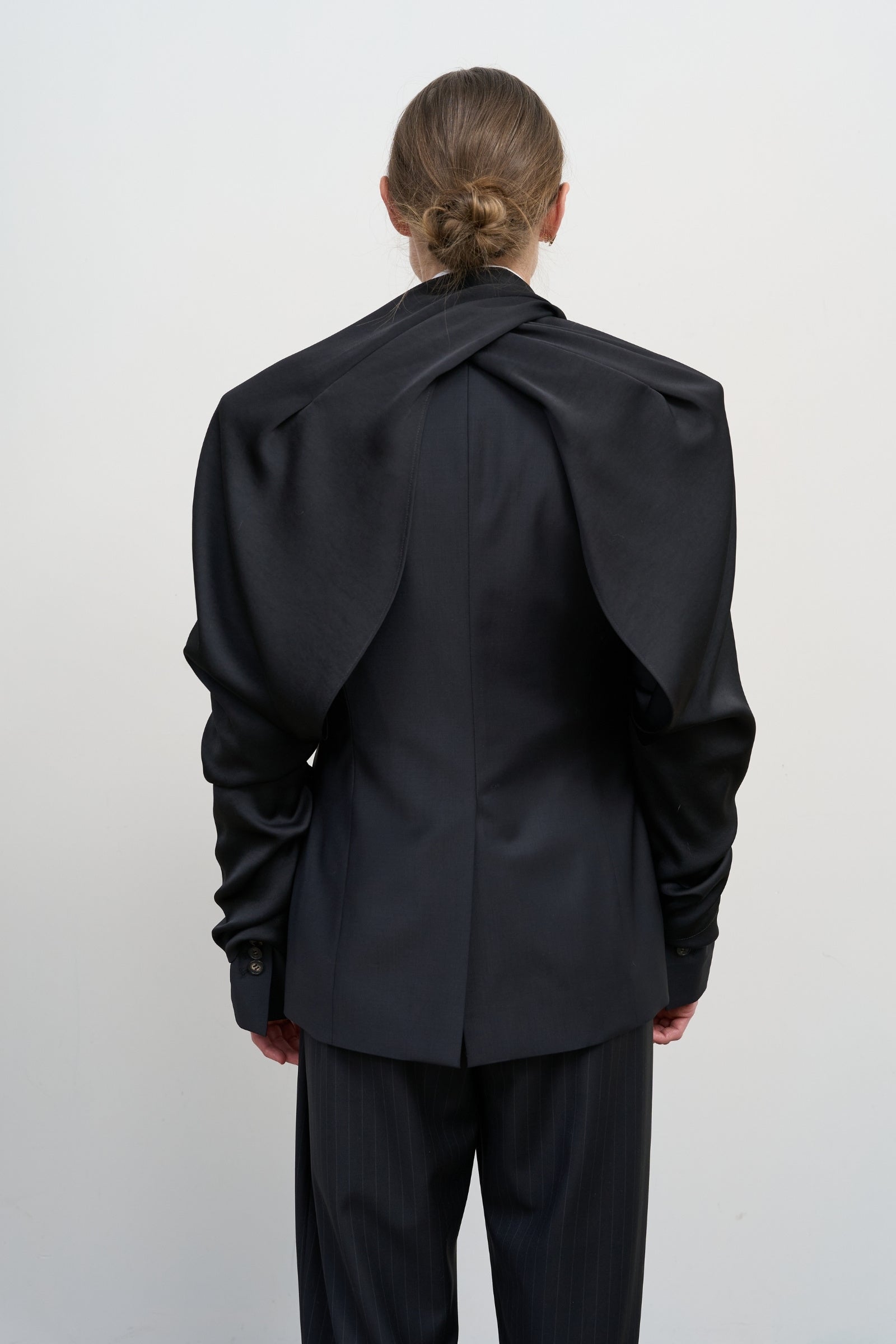 TAILORED WOOL-BLEND JACKET WITH TWISTABLE SLEEVES