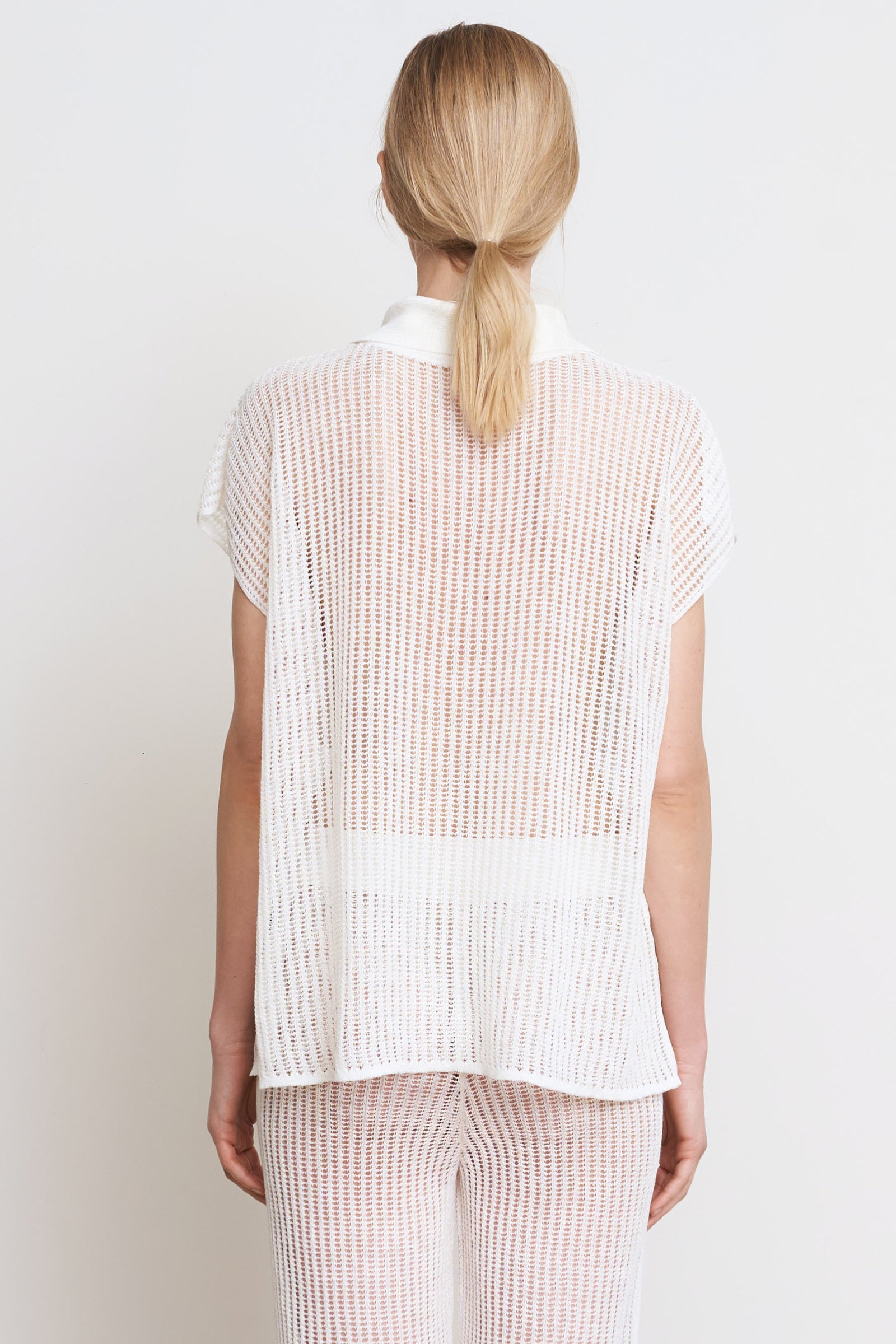 TRANSPARENT KNITTED TOP