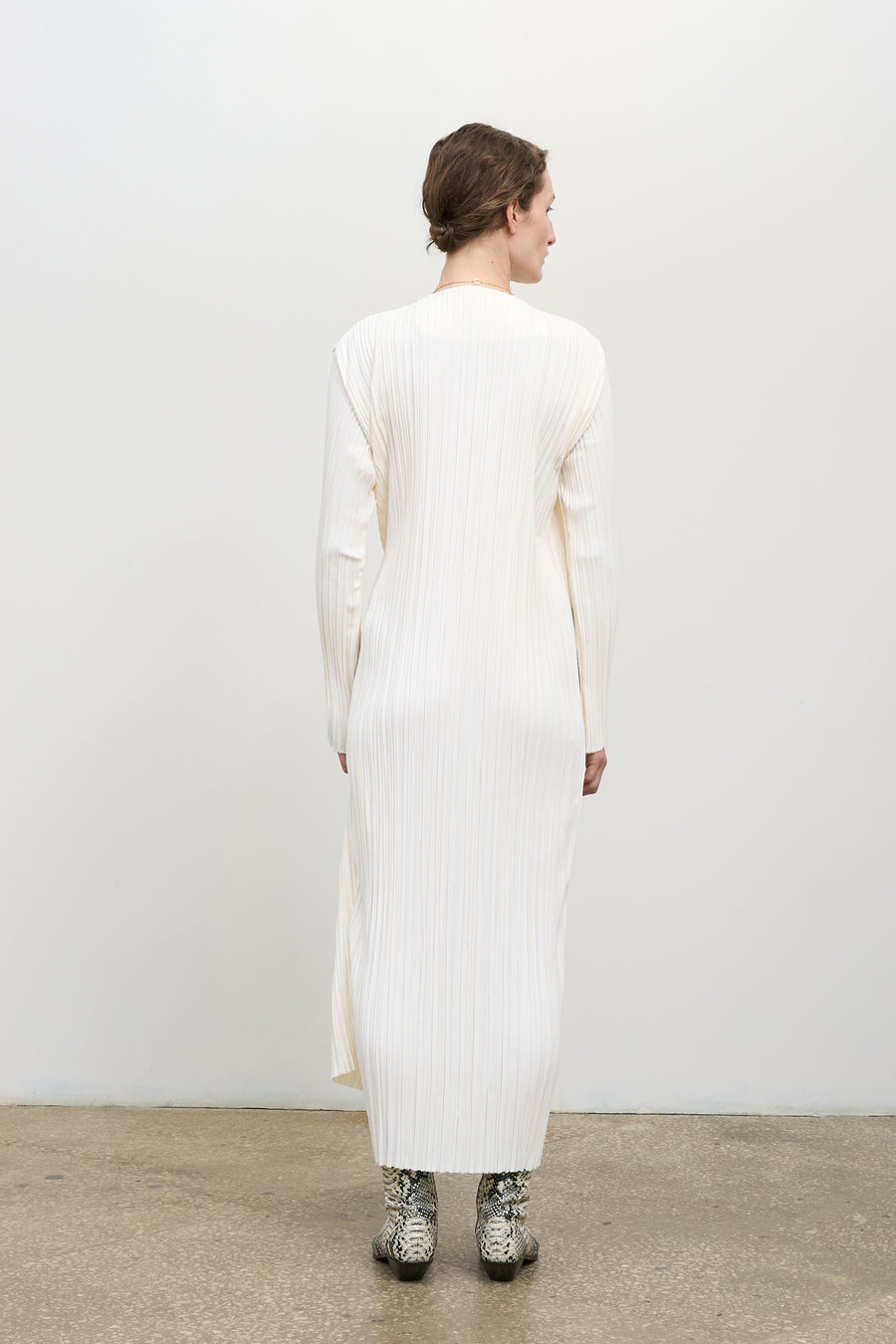 TWISTED WAIST PLISSÉ DRESS 1