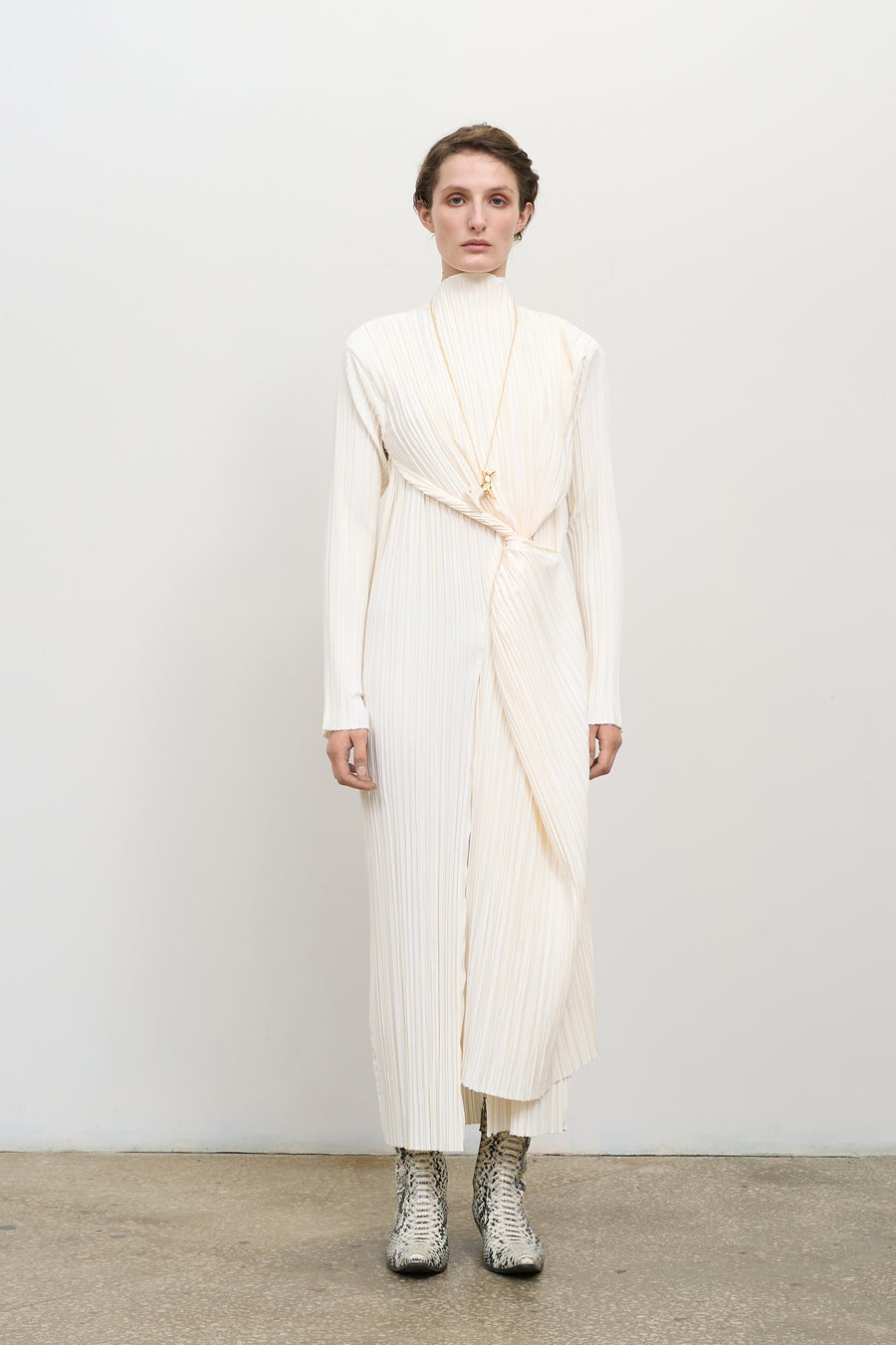 TWISTED WAIST PLISSÉ DRESS