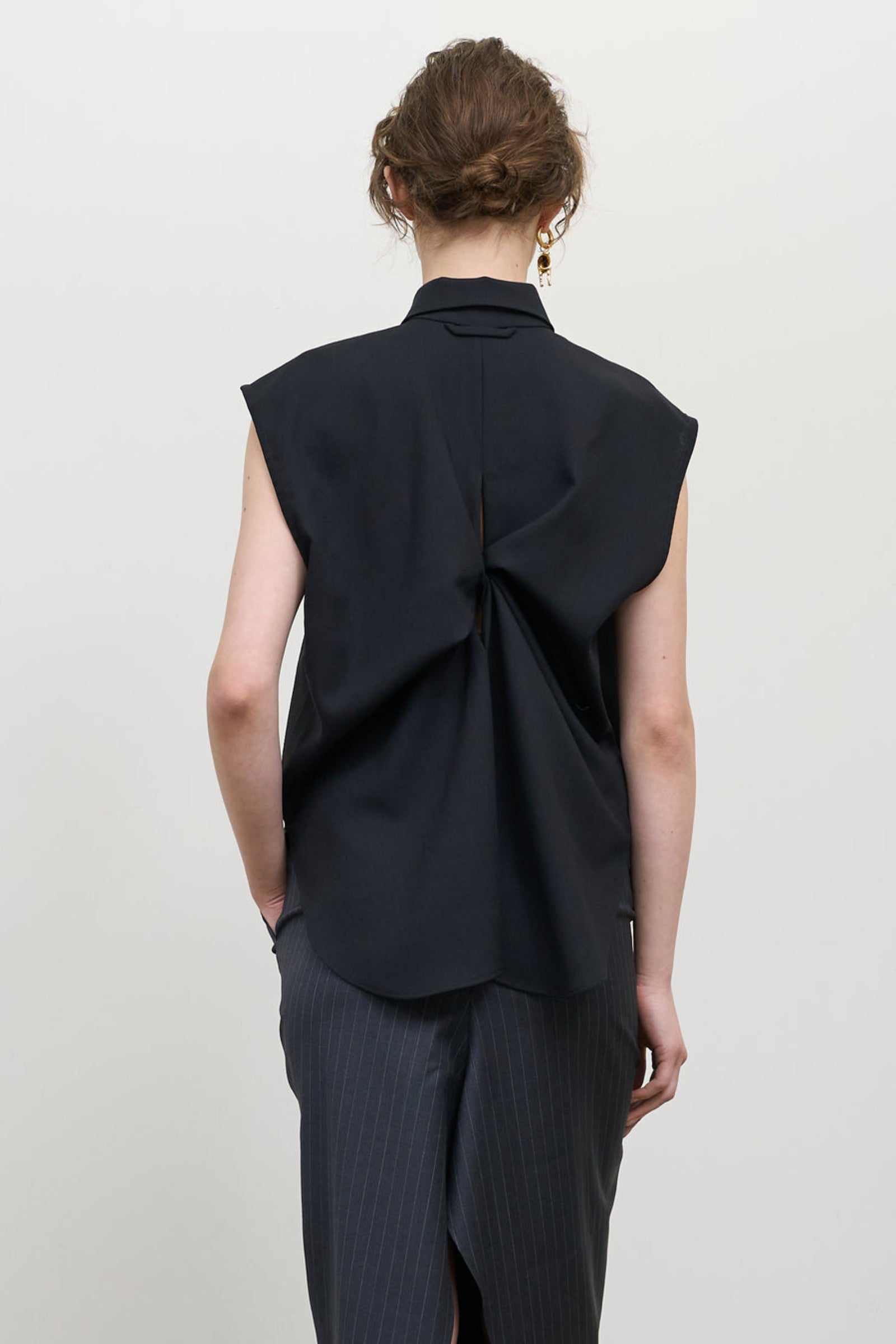 Virgin Wool Shirt with Twisted Back 2