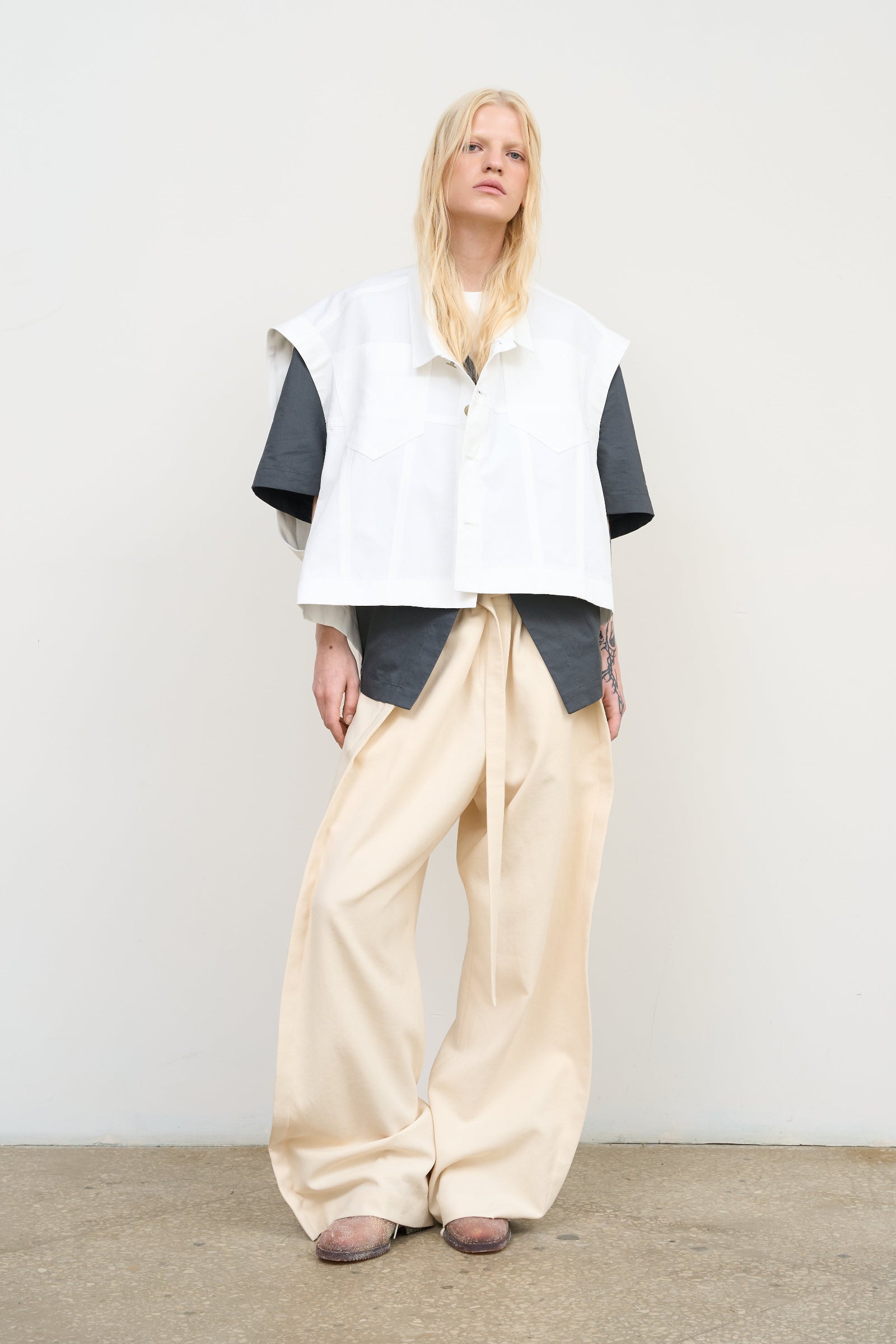 WHITE DENIM OVERSIZED VEST