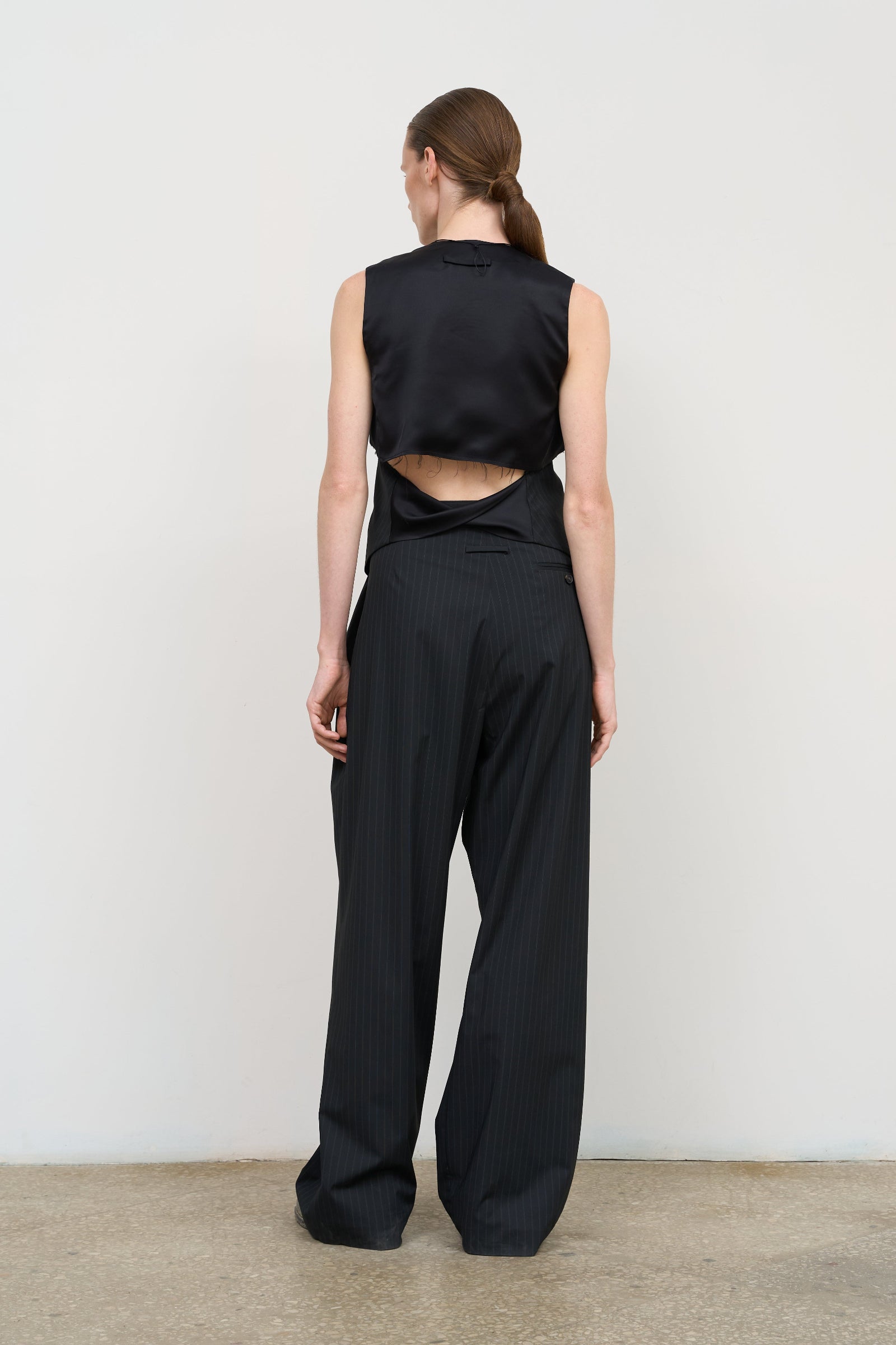 WIDE-LEG TROUSERS WITH ADJUSTABLE WAIST back