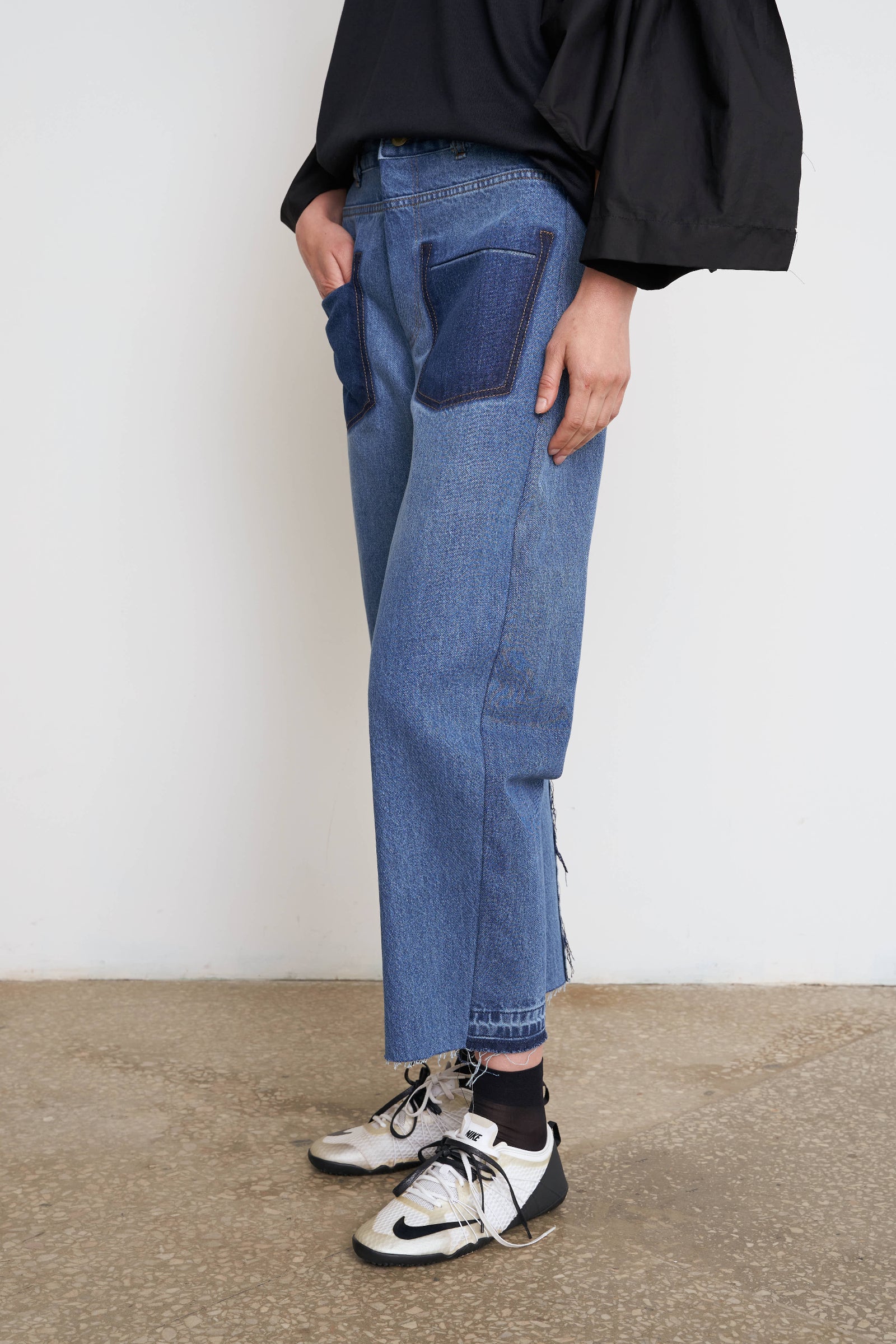 WIDE TAPERED LEG PATCHWORK JEANS 1