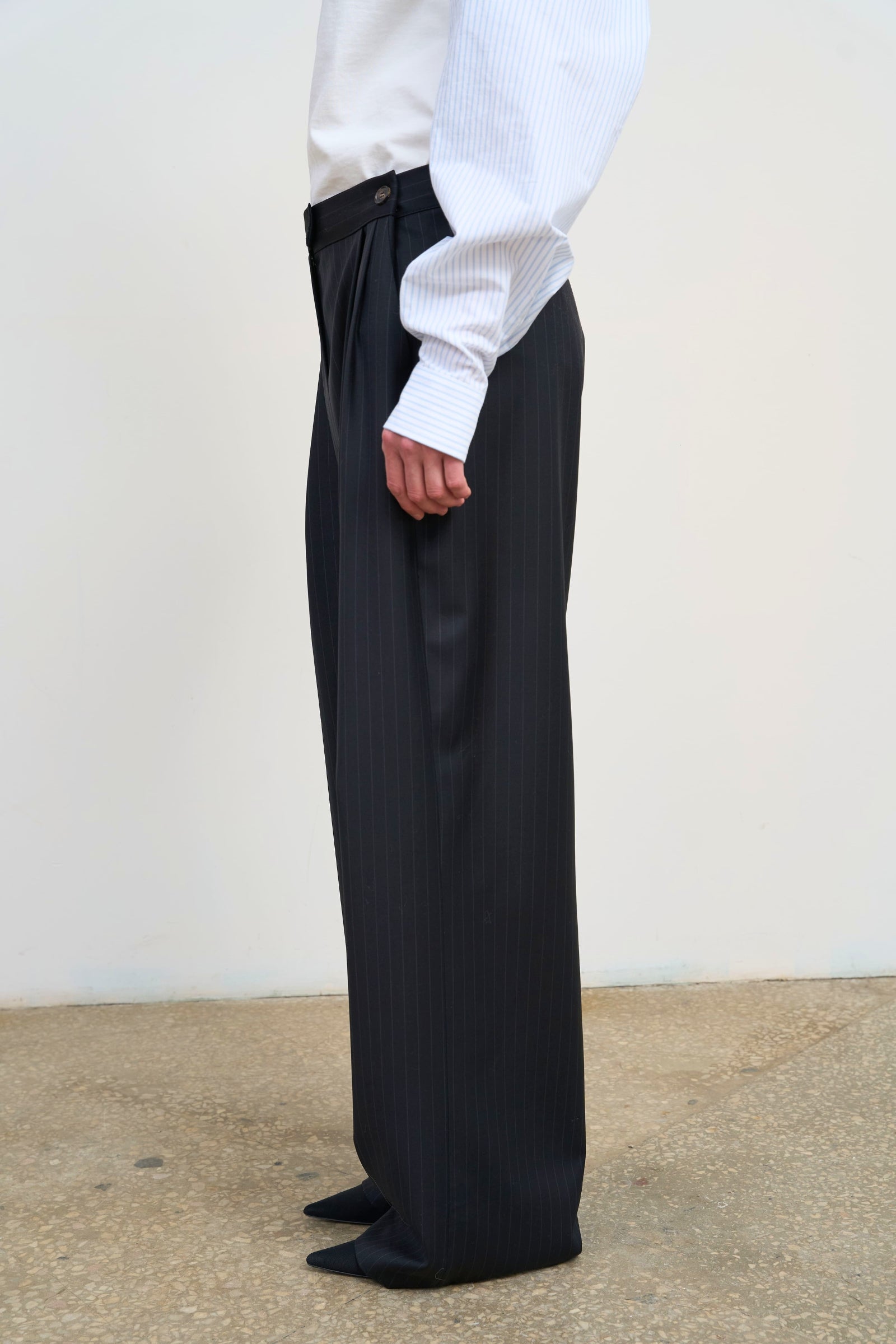 Wide Leg Trousers With Adjustable Waist in Black 