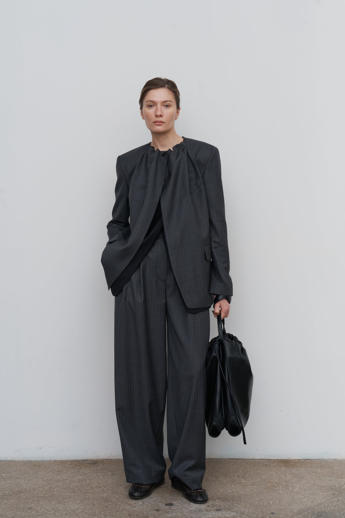 PLEATED WOOL-BLEND WIDE-LEG PANTS