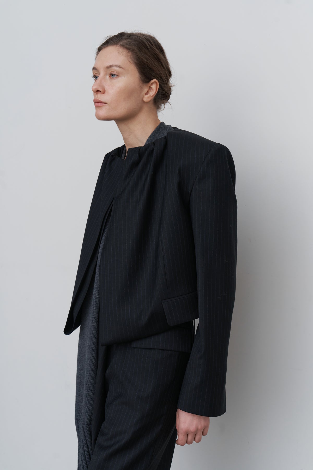 CROPPED DRAPED-NECK JACKET