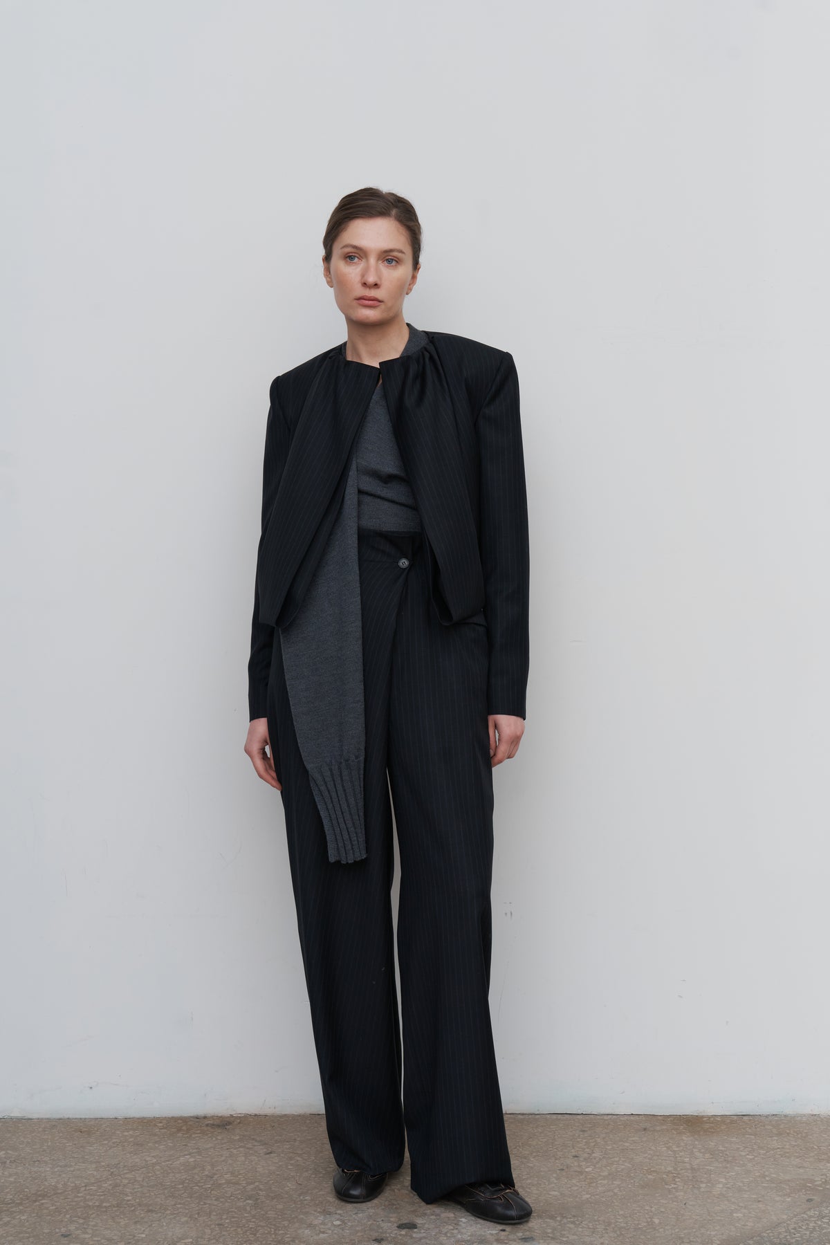 CROPPED DRAPED-NECK JACKET