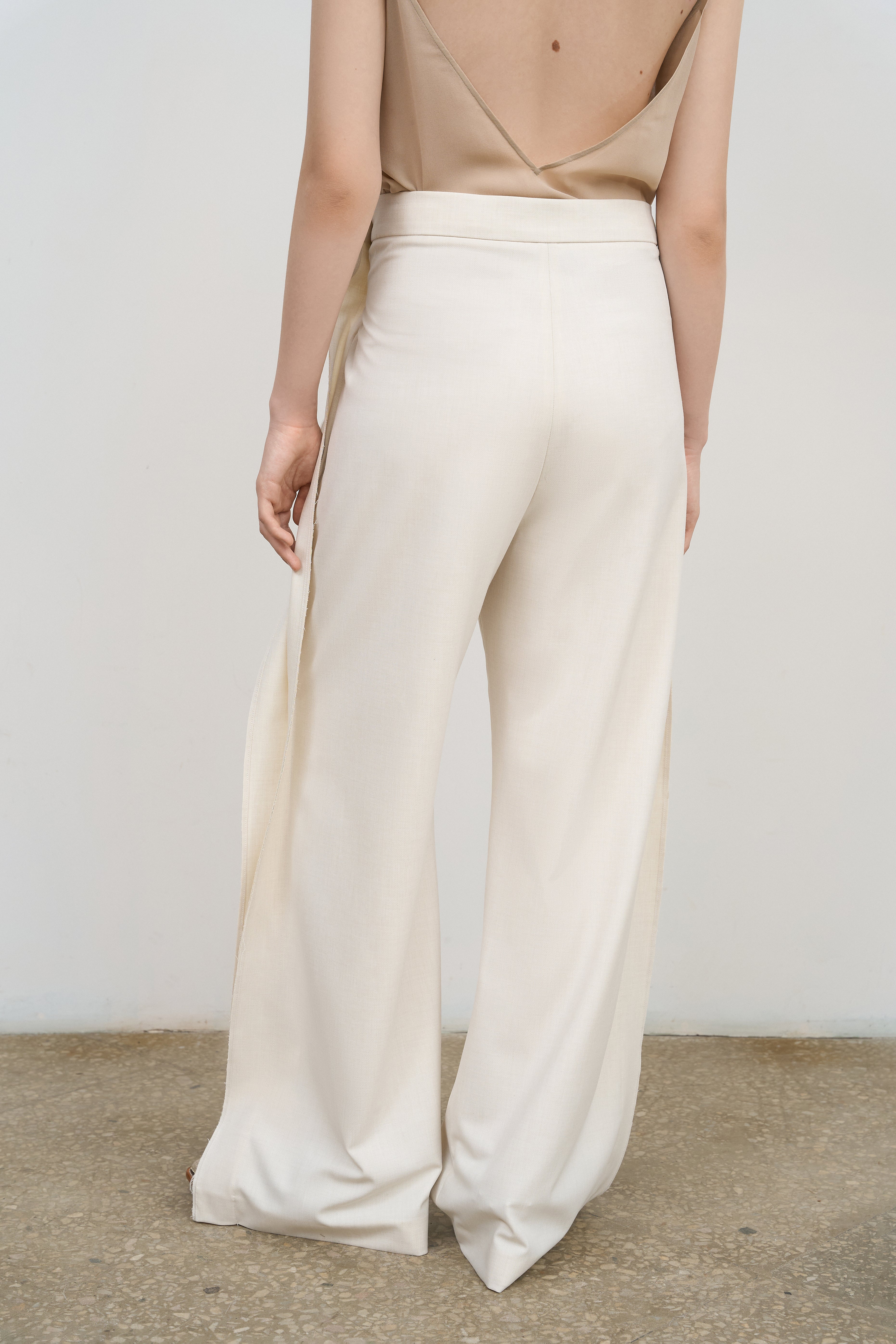 HIGH-RISE PLEATED WIDE-LEG PANTS – Litkovska