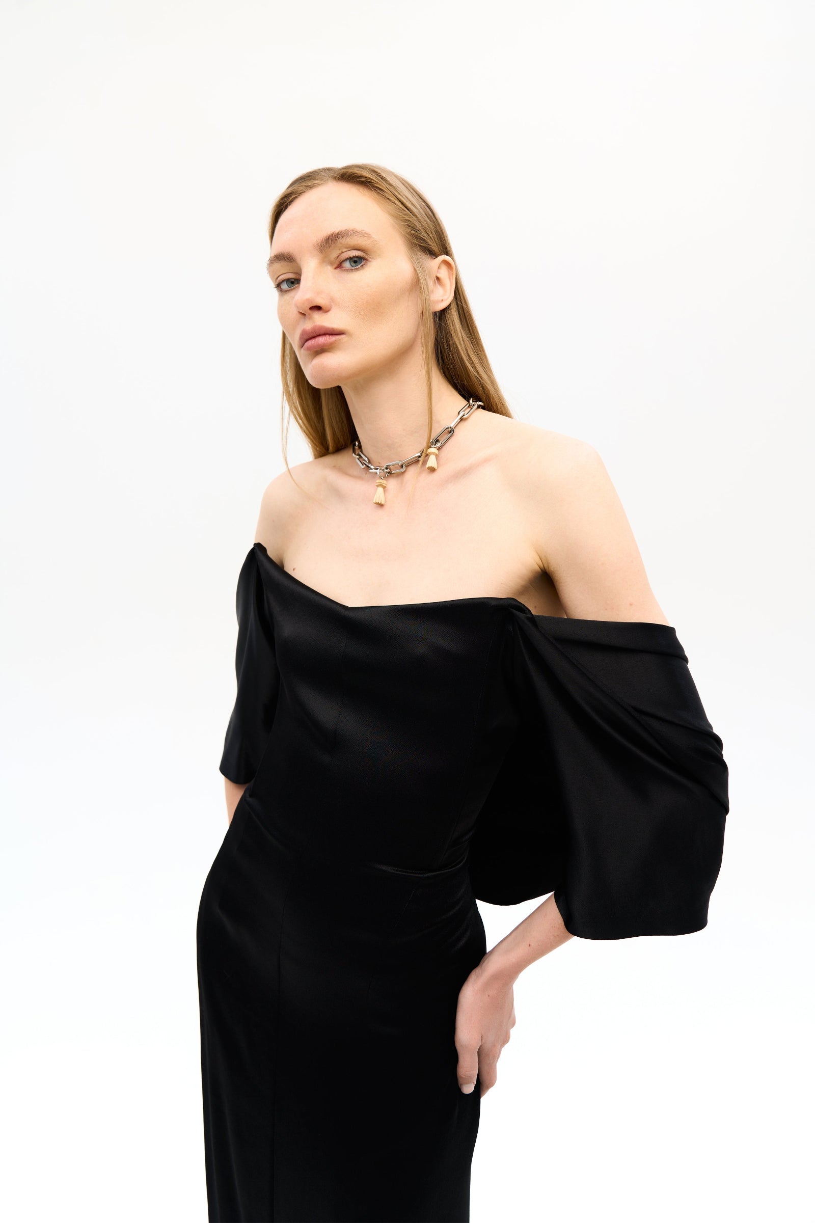 KOLOMIYA DRESS BLACK 1